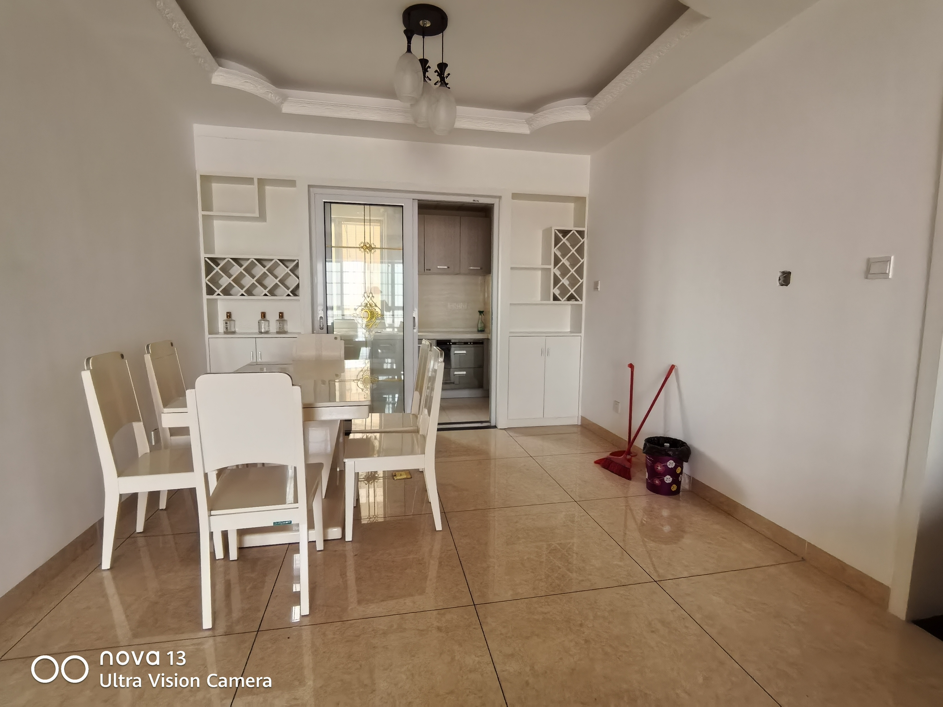 上尚城 3室2厅2卫 2000.0元/月 上尚城 3室2厅2卫 2000.0元/月室内图