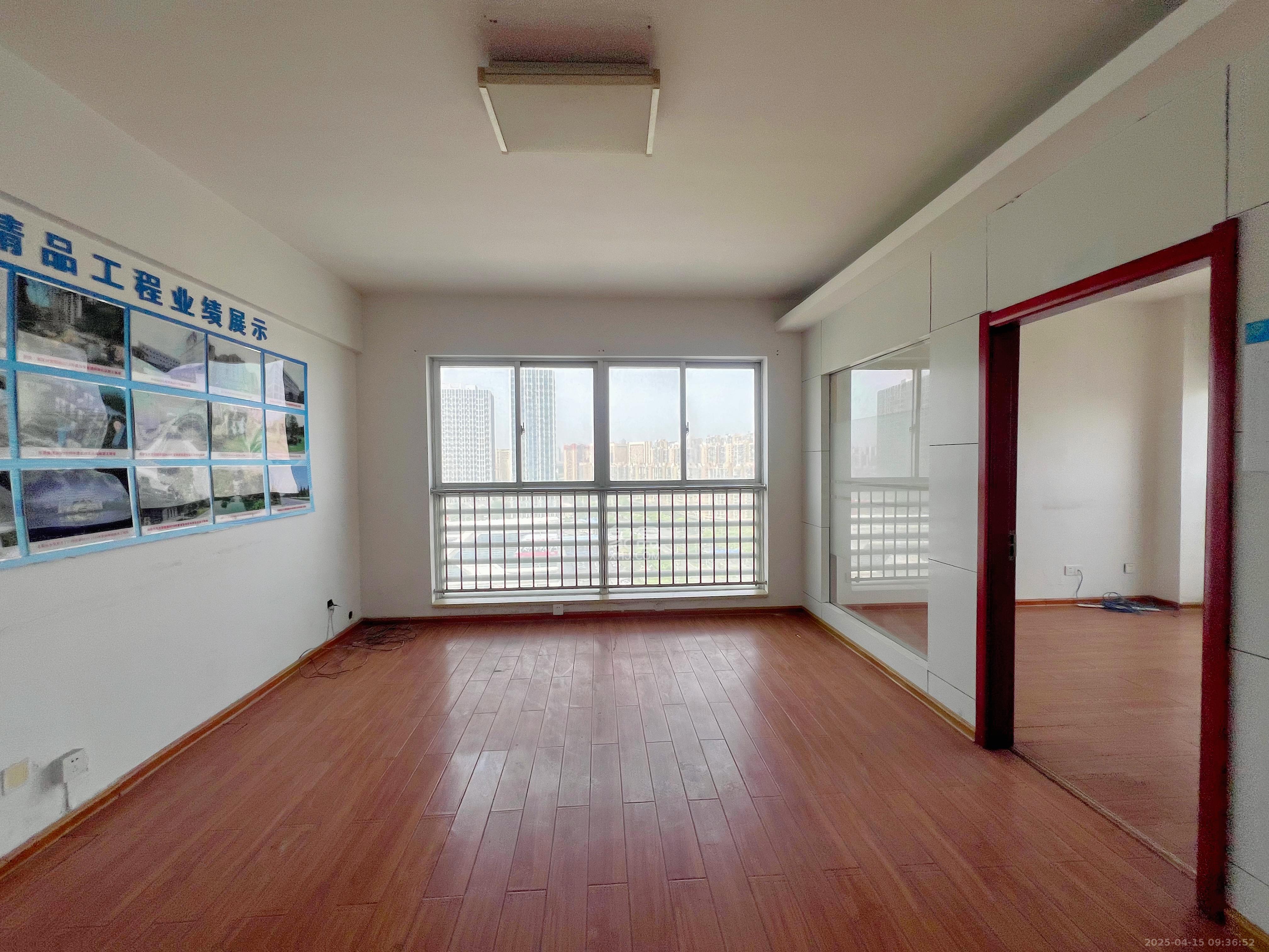 华菱新城地标  5室2厅2卫    5000.0元/月 华菱新城地标  5室2厅2卫    5000.0元/月