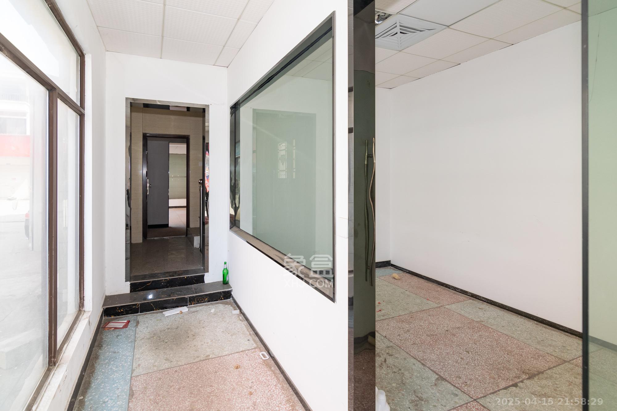 高星物流园  3室2厅3卫    65.0万其他