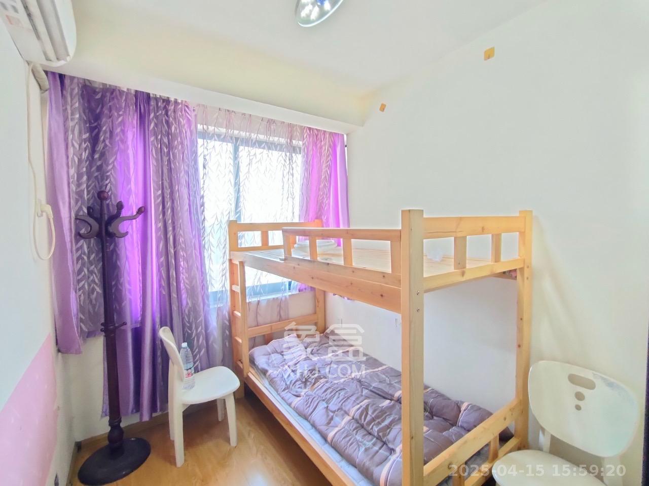 尊邸华庭 3室2厅1卫 2300.0元/月 尊邸华庭 3室2厅1卫 2300.0元/月室内图