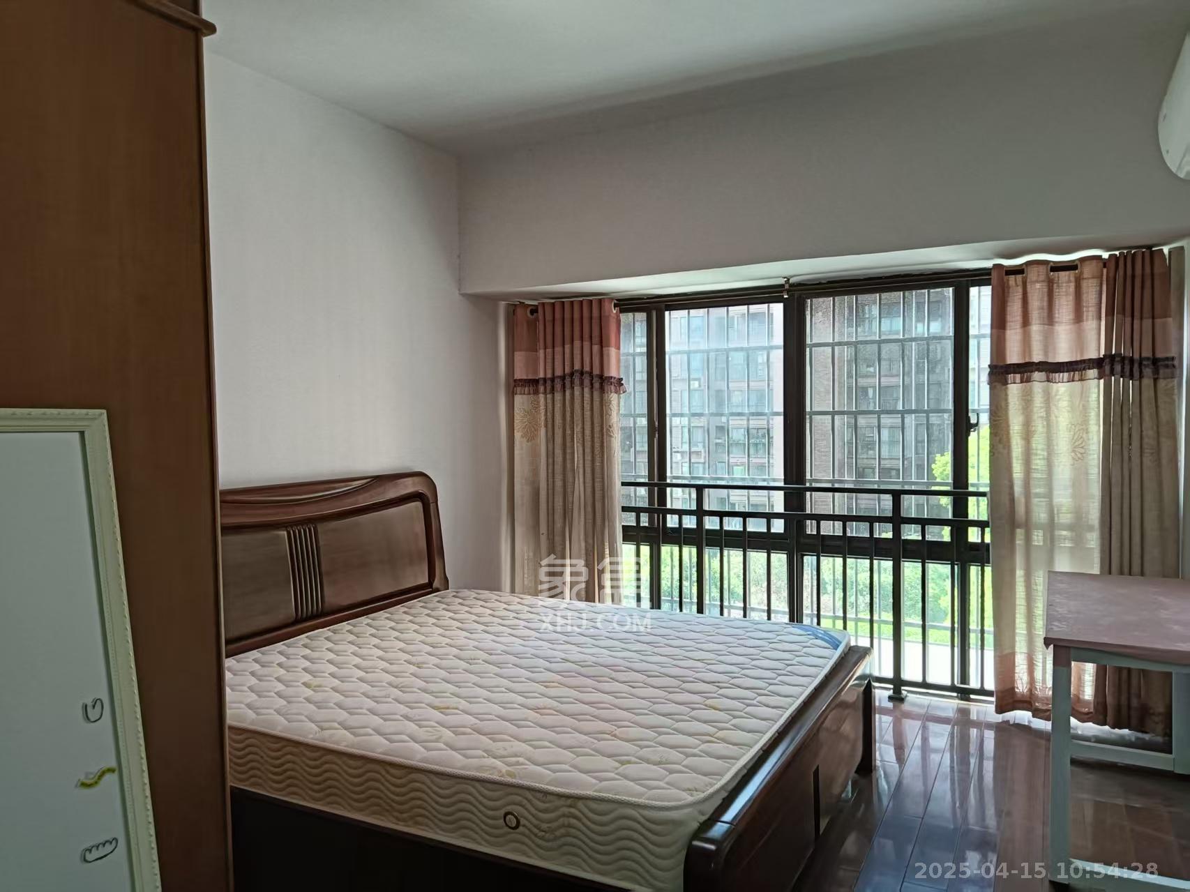 夏威夷碧水春城（碧桂园城市花园）  3室2厅2卫   2400.00元/月室内图