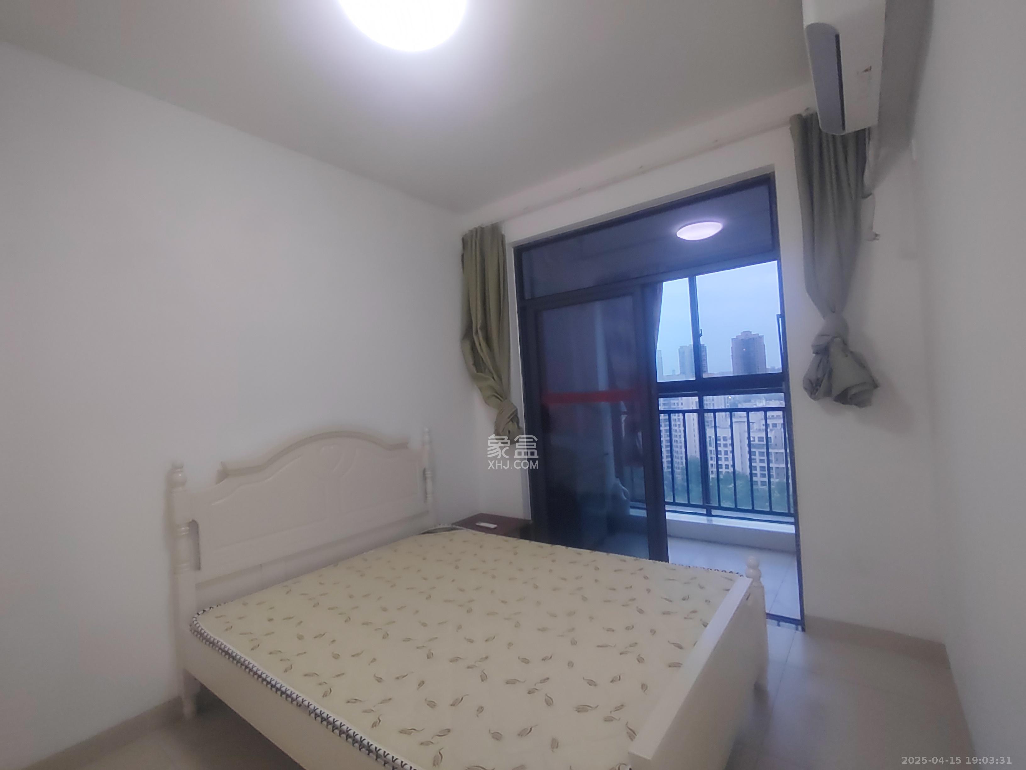 荣盛花语馨苑 2室2厅1卫 1900.0元/月 荣盛花语馨苑 2室2厅1卫 1900.0元/月室内图