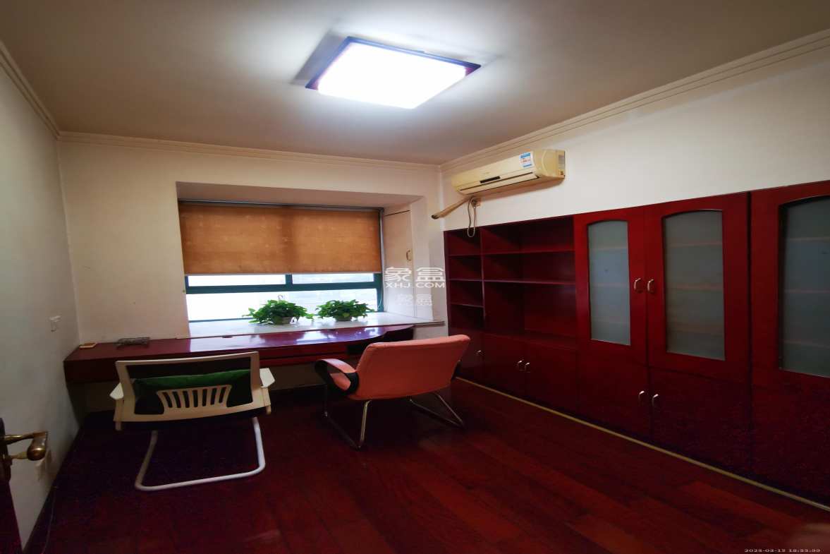 共和城 1室0厅0卫 2400.0元/月 共和城 1室0厅0卫 2400.0元/月室内图