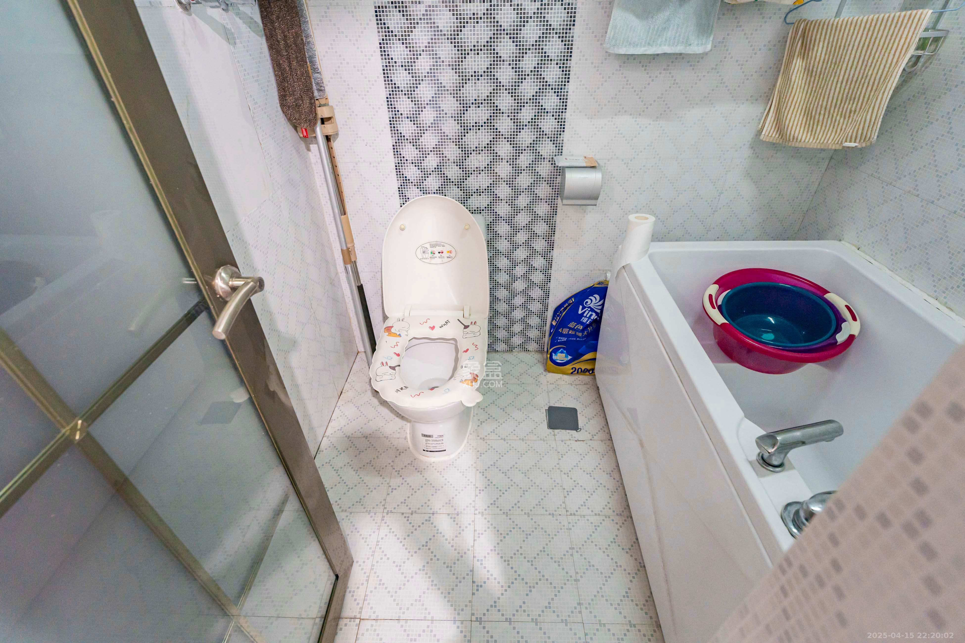 凯乐国际城 2室2厅2卫 85.0万 凯乐国际城 2室2厅2卫 85.0万卫生间