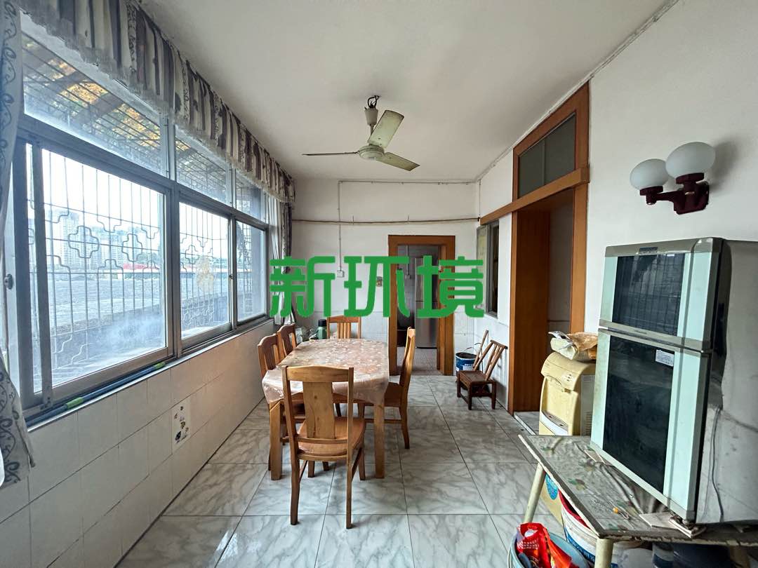 交通局宿舍  3室2厅2卫   1000.00元/月室内图