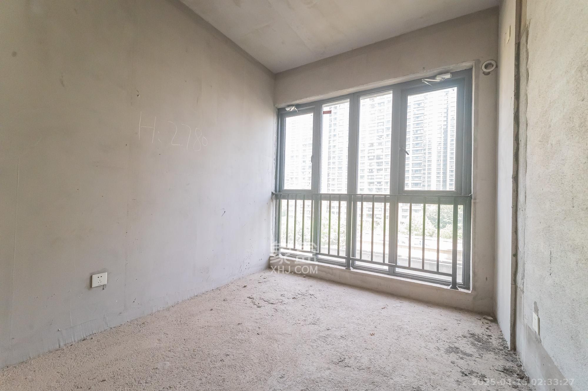 中建悦和城  4室2厅2卫   108.80万其他