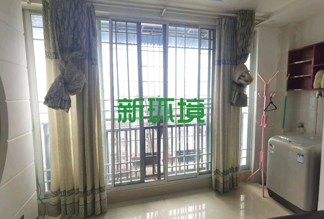 欣业苑  2室1厅1卫   38.00万客厅