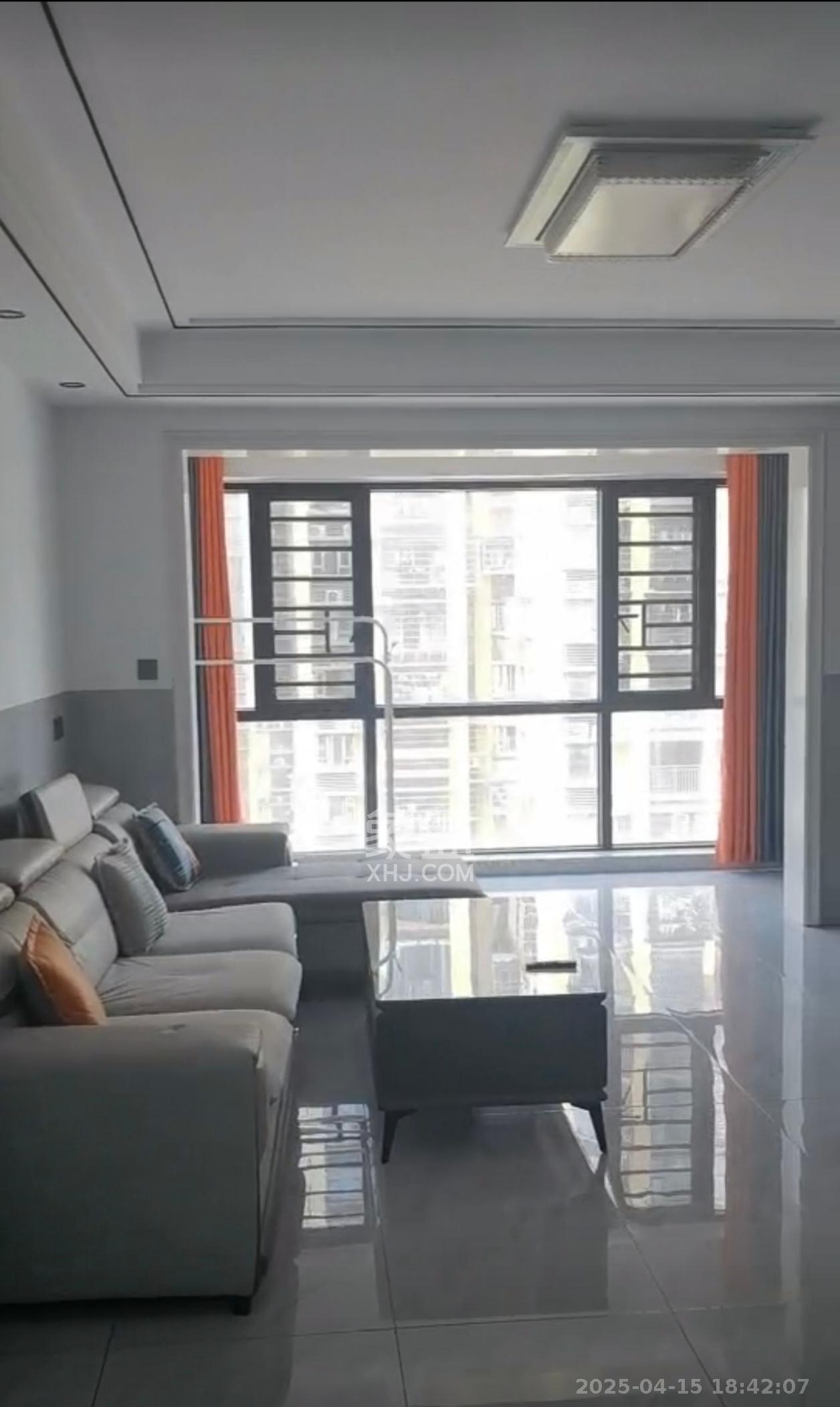 和润园三期 3室2厅1卫 2800.0元/月 和润园三期 3室2厅1卫 2800.0元/月室内图