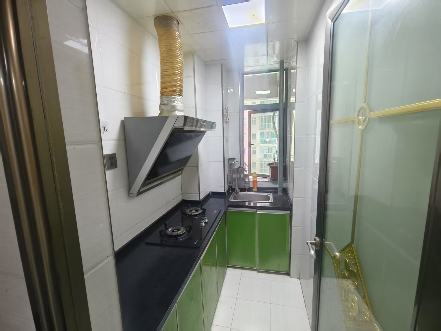 鹏利广场 1室1厅1卫 1300.0元/月 鹏利广场 1室1厅1卫 1300.0元/月室内图