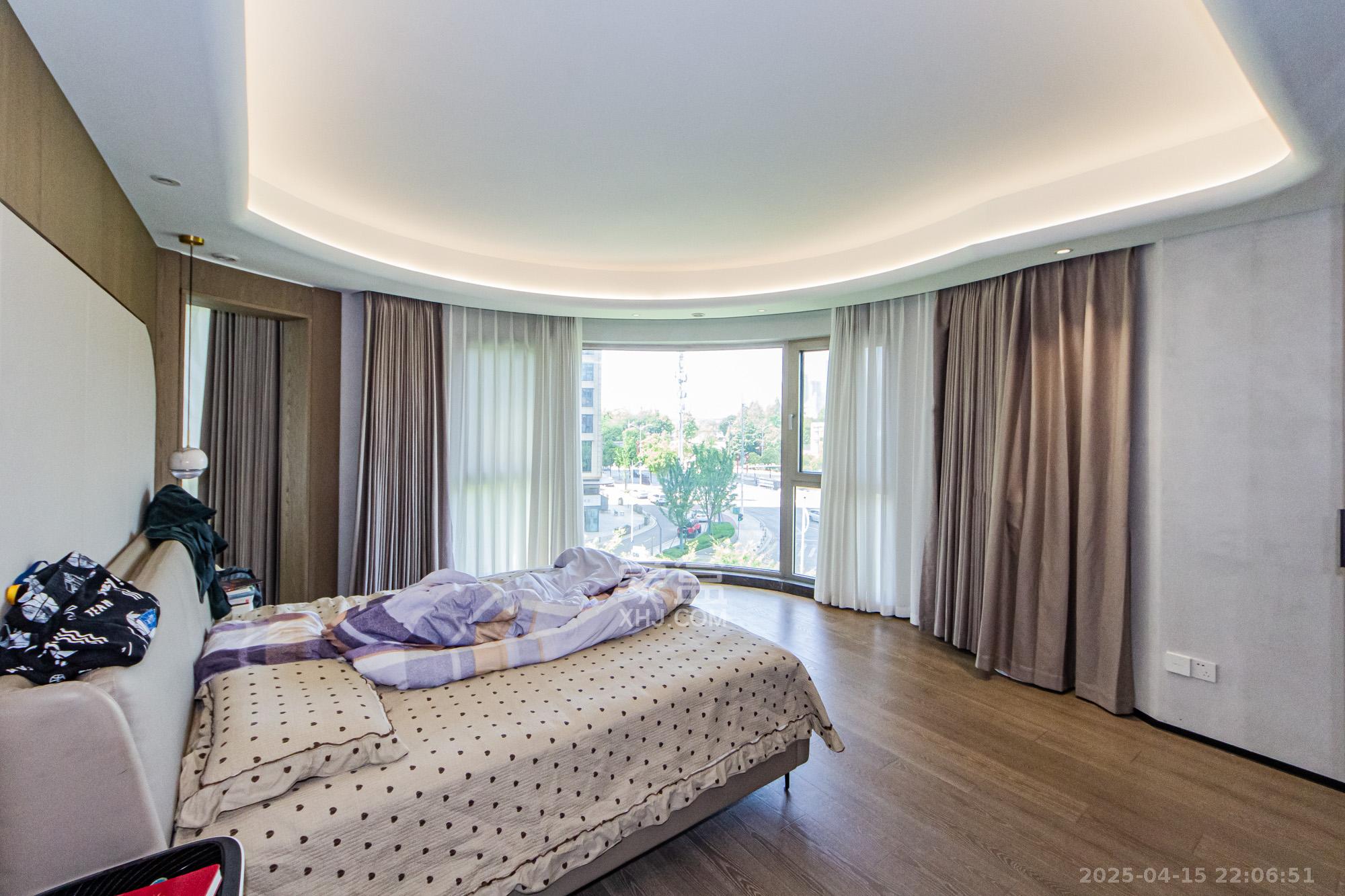 北辰三角洲D3区  6室3厅4卫    500.0万卧室