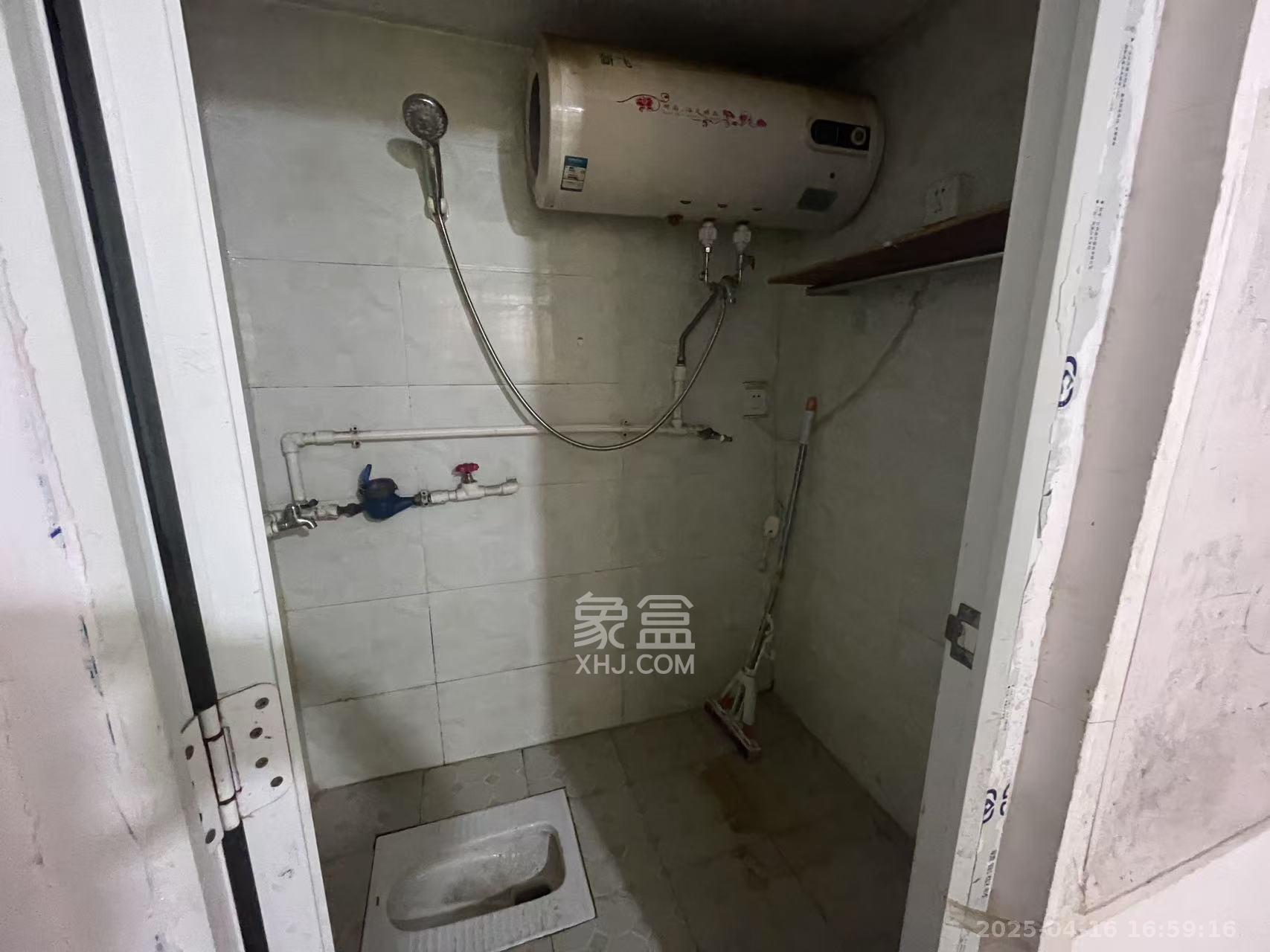 花桥钢材市场(花桥小区)  1室1厅1卫    800.0元/月 花桥钢材市场(花桥小区)  1室1厅1卫    800.0元/月室内图