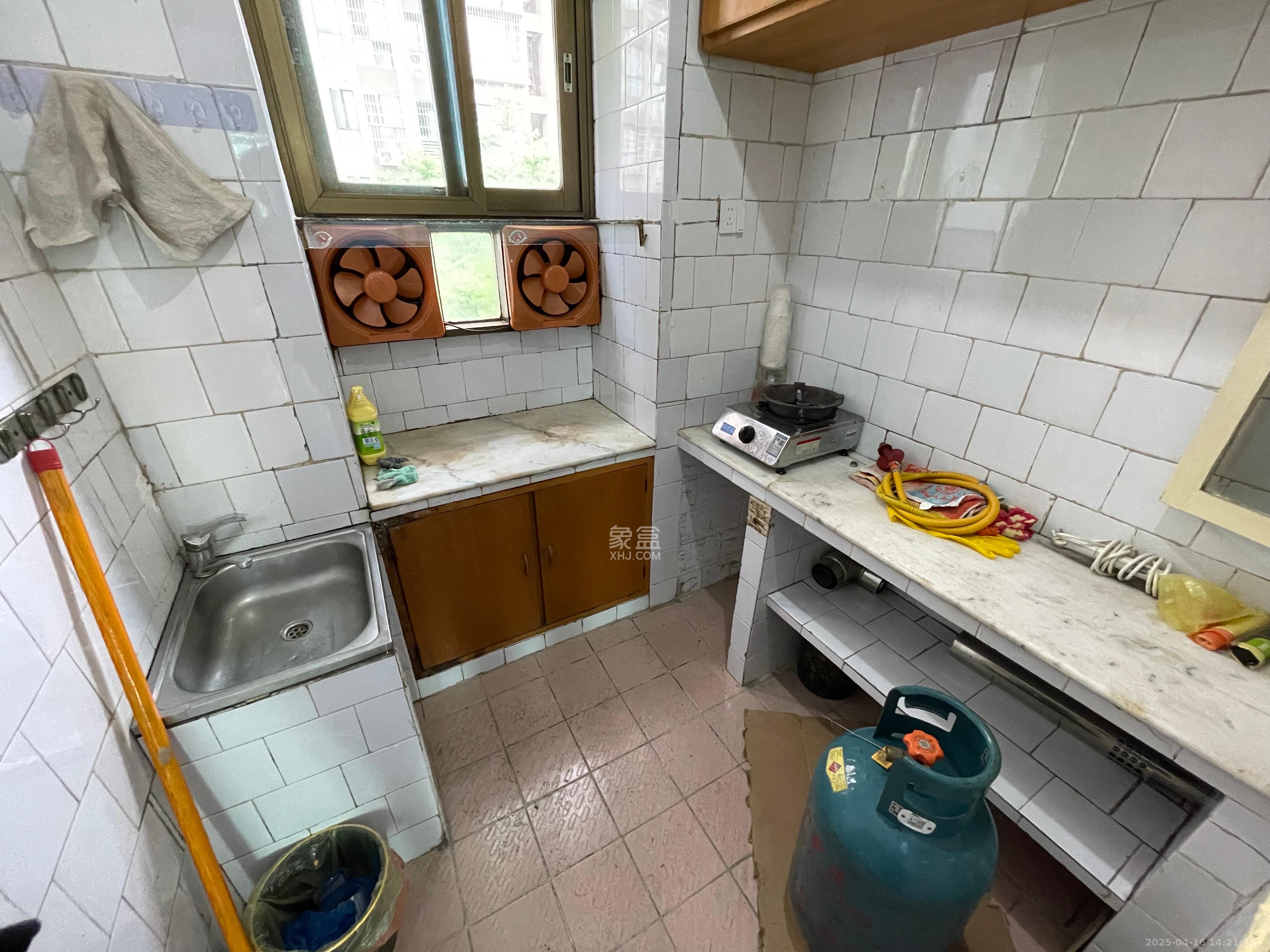 望城县烟草局宿舍 3室2厅1卫 1280.0元/月 望城县烟草局宿舍 3室2厅1卫 1280.0元/月室内图