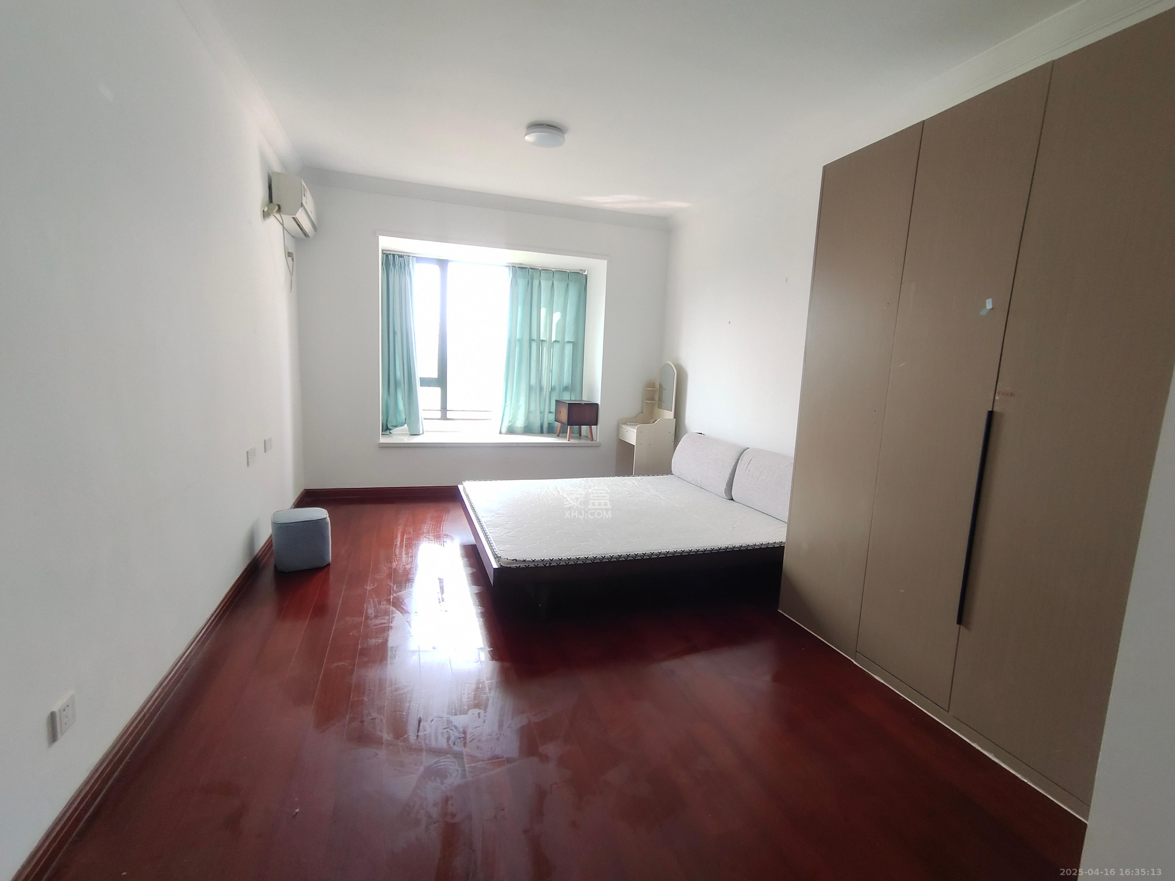 中海国际五期  3室2厅2卫    2000.0元/月 中海国际五期  3室2厅2卫    2000.0元/月室内图