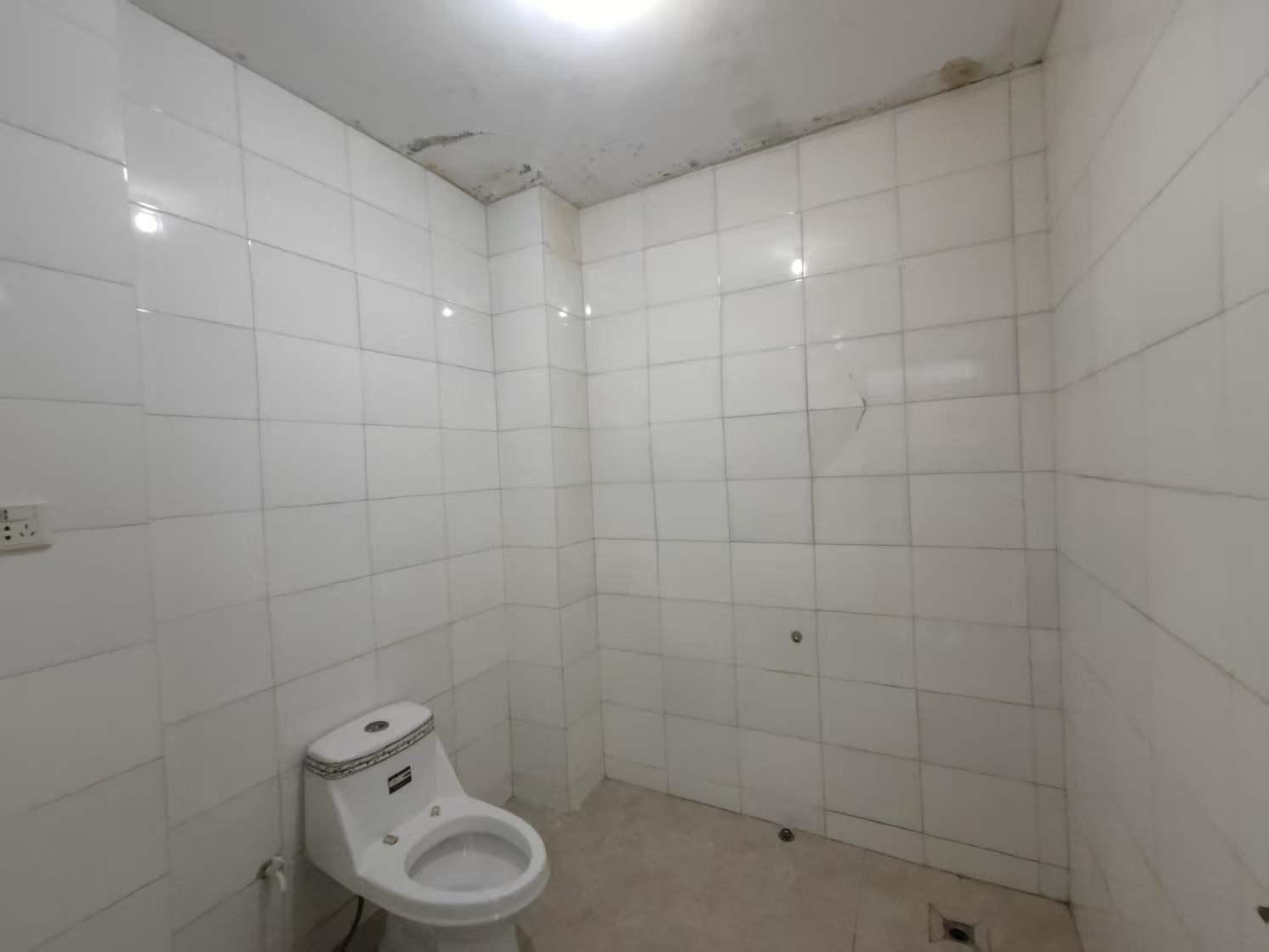 世纪名城  1室0厅0卫    1400.0元/月 世纪名城  1室0厅0卫    1400.0元/月室内图