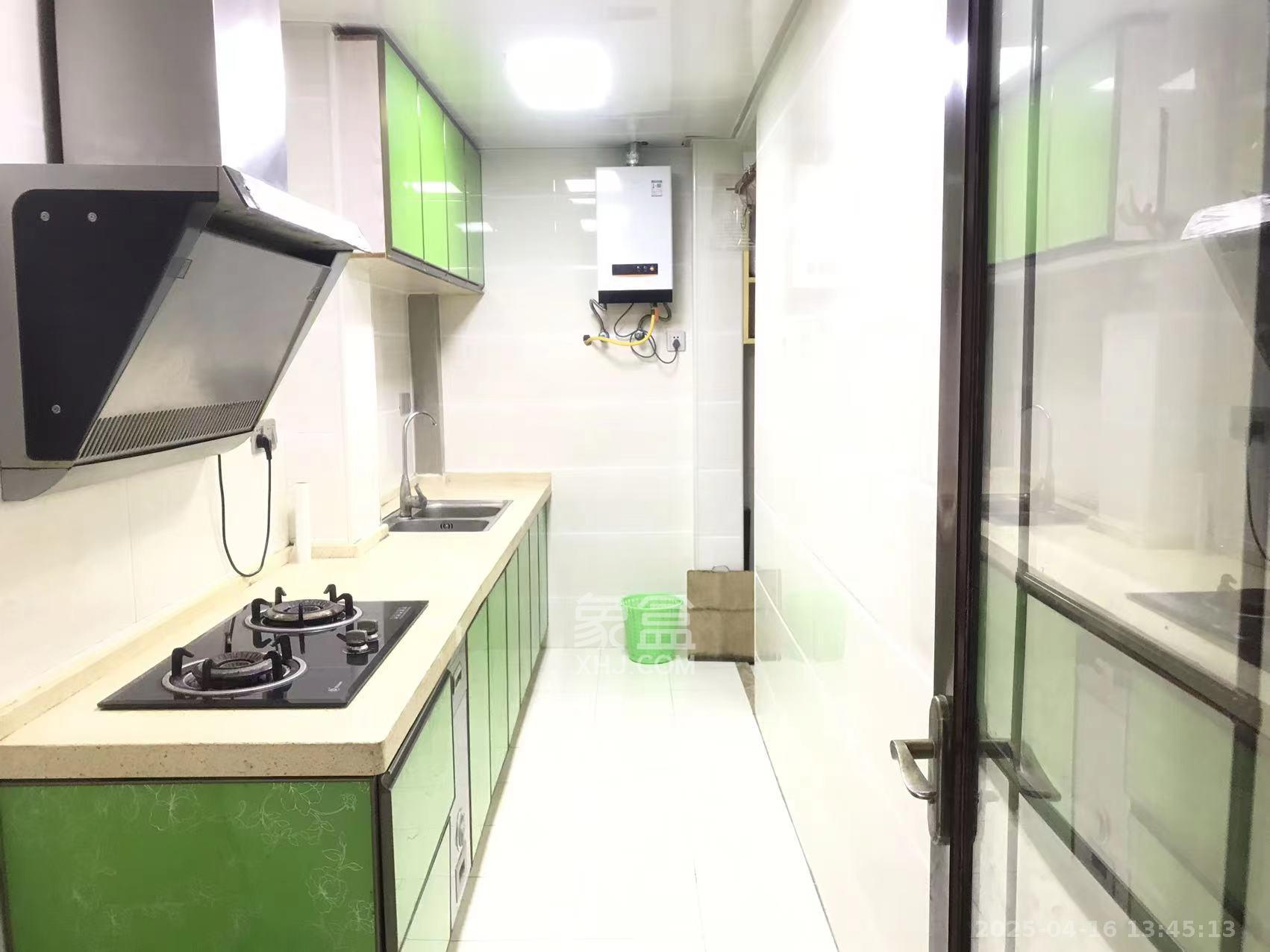 新长海广场 2室2厅1卫 1700.0元/月 新长海广场 2室2厅1卫 1700.0元/月室内图