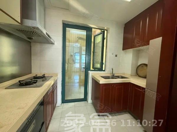 恒大名都  3室2厅2卫   1500.00元/月室内图