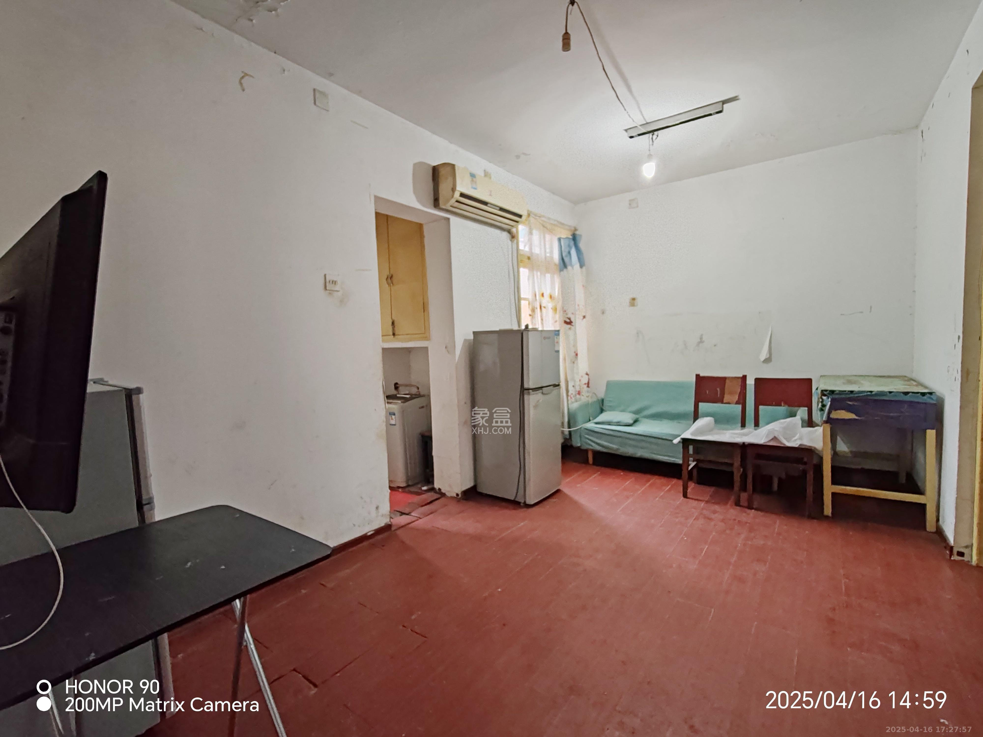 狮子山二片  2室1厅1卫    1000.0元/月 狮子山二片  2室1厅1卫    1000.0元/月