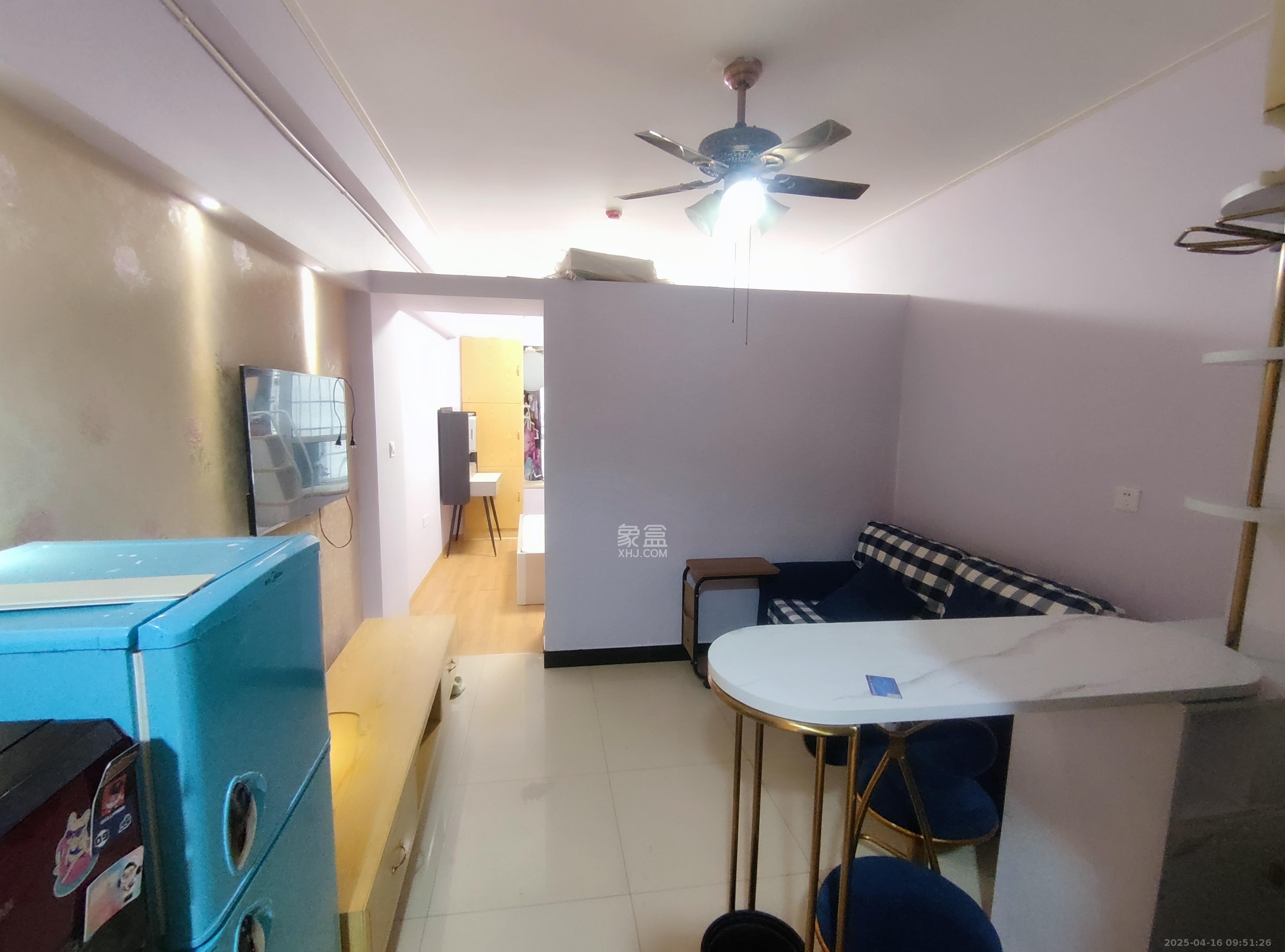 新长海广场 1室1厅1卫 1100.0元/月 新长海广场 1室1厅1卫 1100.0元/月室内图