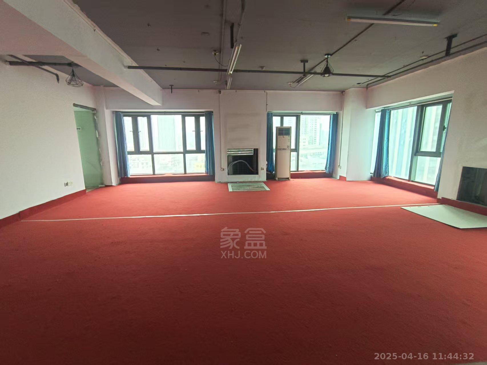 大汉希尔顿 1室1厅1卫 5000.0元/月 大汉希尔顿 1室1厅1卫 5000.0元/月室内图