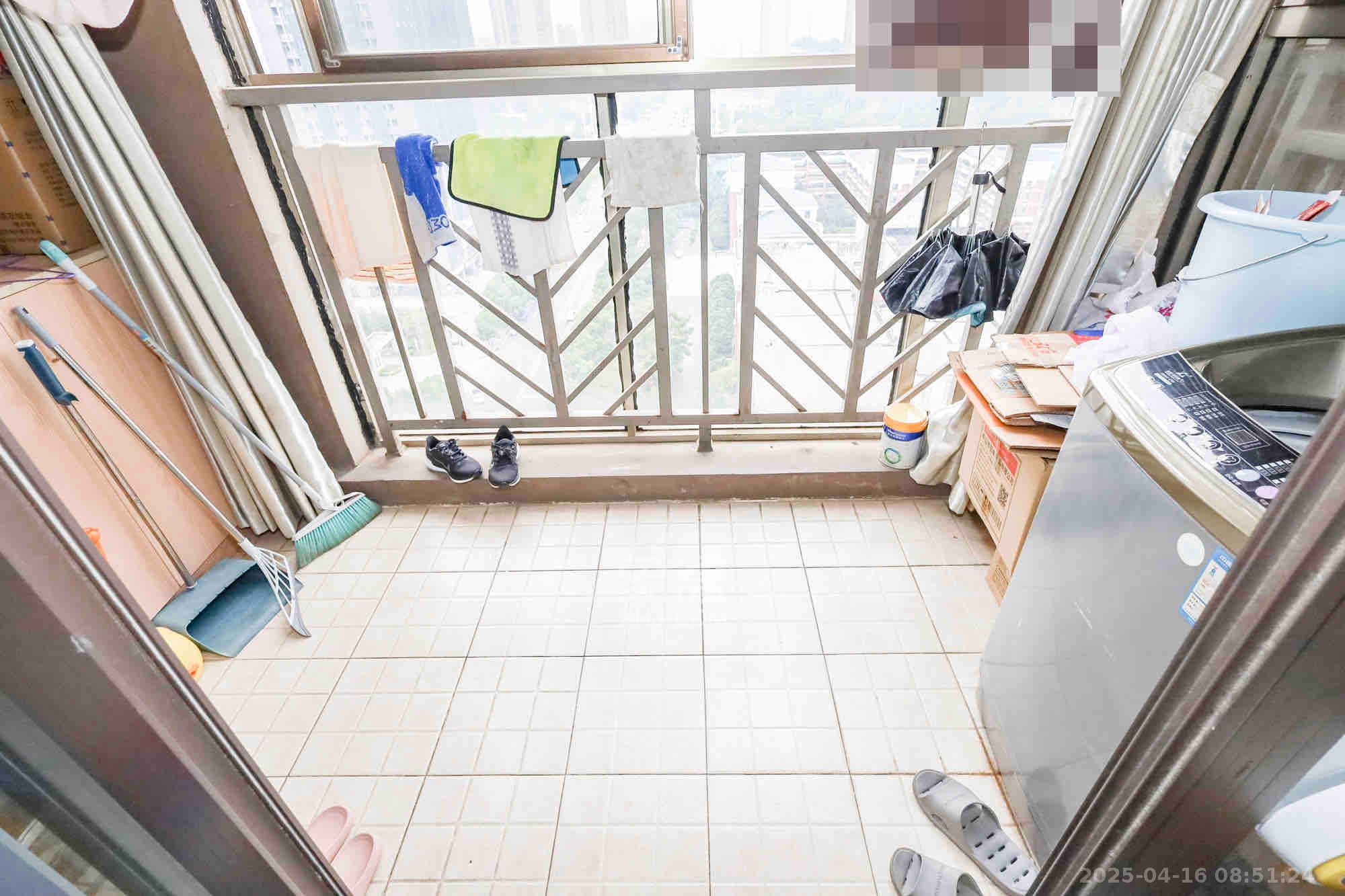 旭辉藏郡(藏郡、旭湘华府) 3室2厅1卫 2150.0元/月 旭辉藏郡(藏郡、旭湘华府) 3室2厅1卫 2150.0元/月室内图