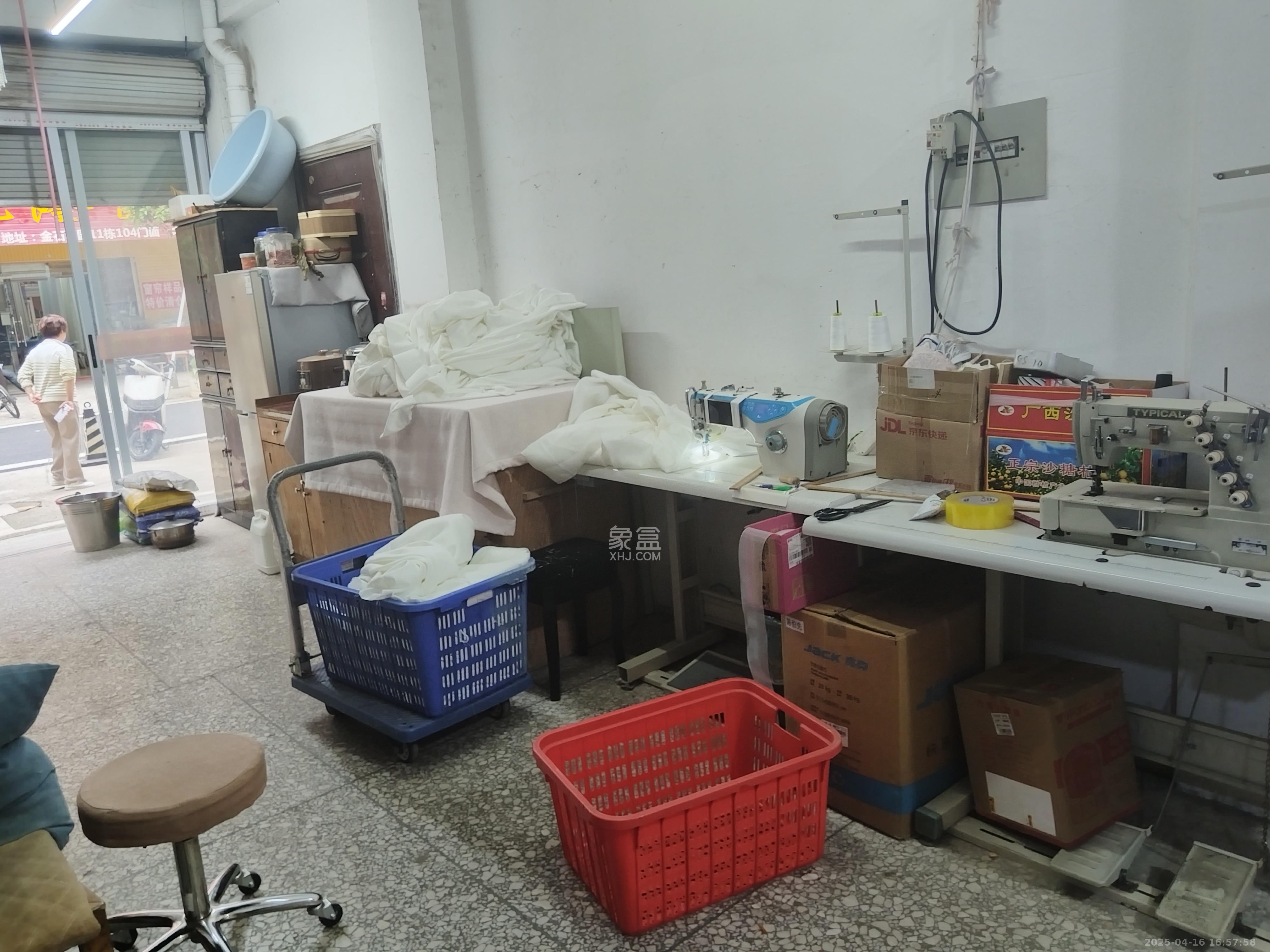 金石蓉园   80.0㎡      2800.0元/月室内图