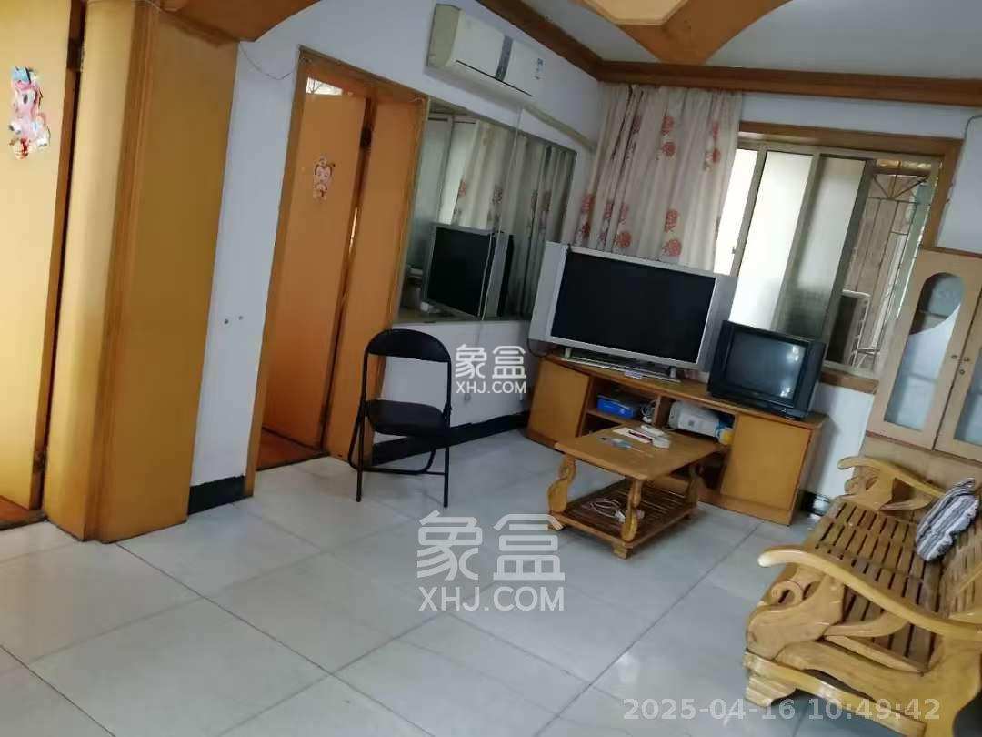 德雅路住宅楼 2室1厅1卫 1100.0元/月 德雅路住宅楼 2室1厅1卫 1100.0元/月室内图