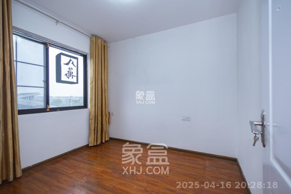 华润置地广场二期  4室2厅2卫   2800.00元/月户型图