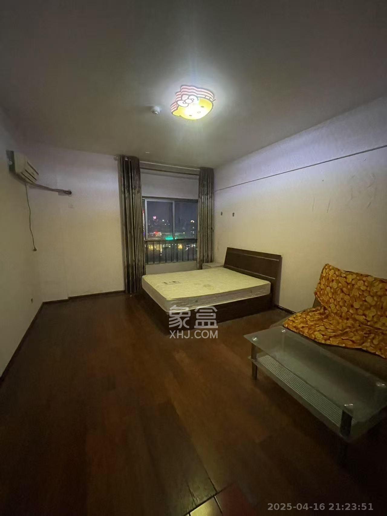 锦华时代 1室1厅1卫 1600.0元/月 锦华时代 1室1厅1卫 1600.0元/月室内图