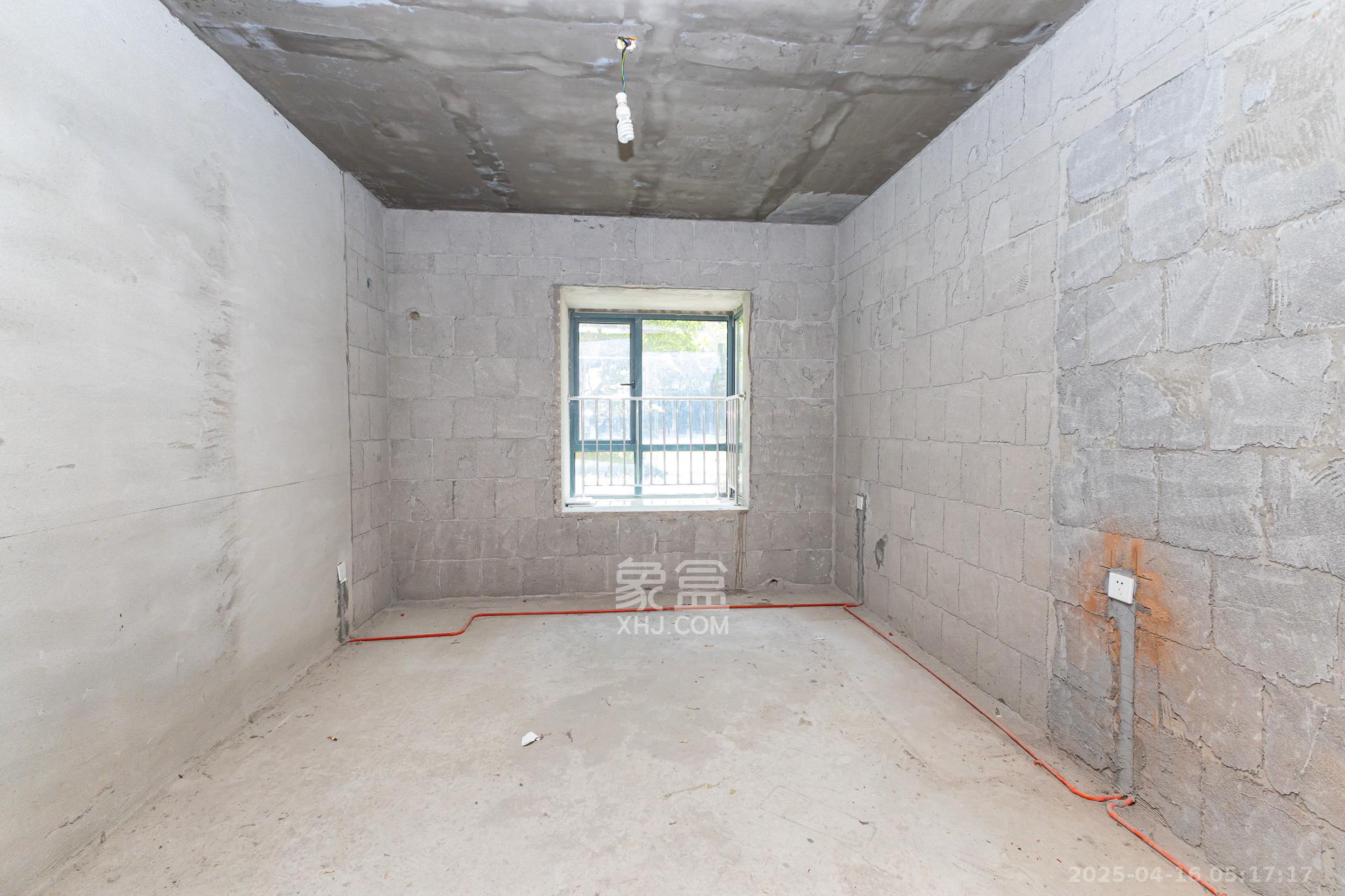 金湘苑(星澜之悦) 4室2厅2卫 62.0万 金湘苑(星澜之悦) 4室2厅2卫 62.0万卧室