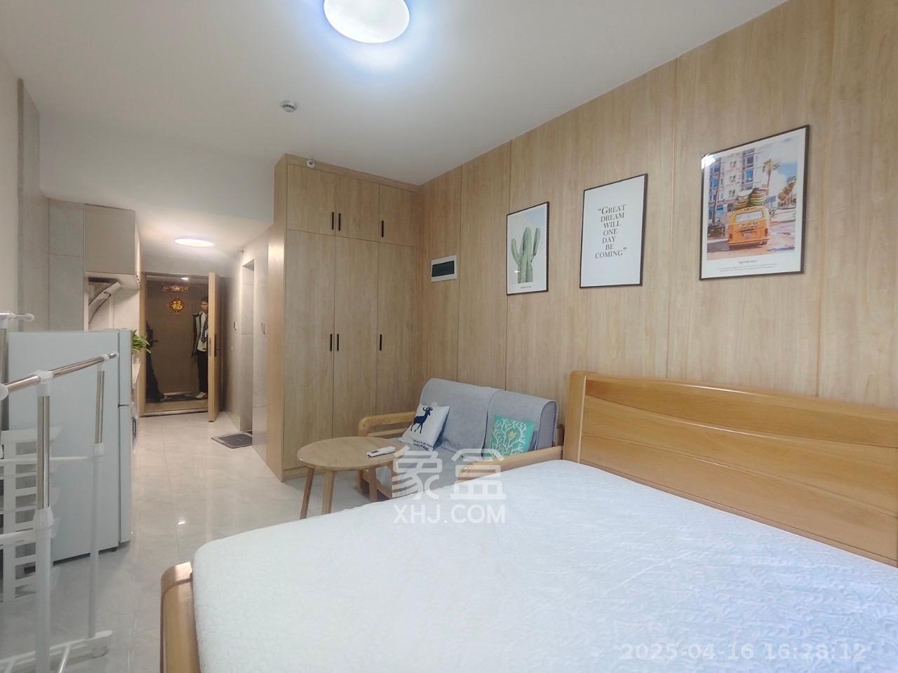 卓越浅水湾  1室1厅1卫   1400.00元/月室内图