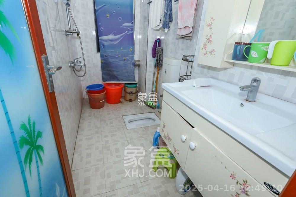 莱茵城  3室2厅1卫    1900.0元/月室内图