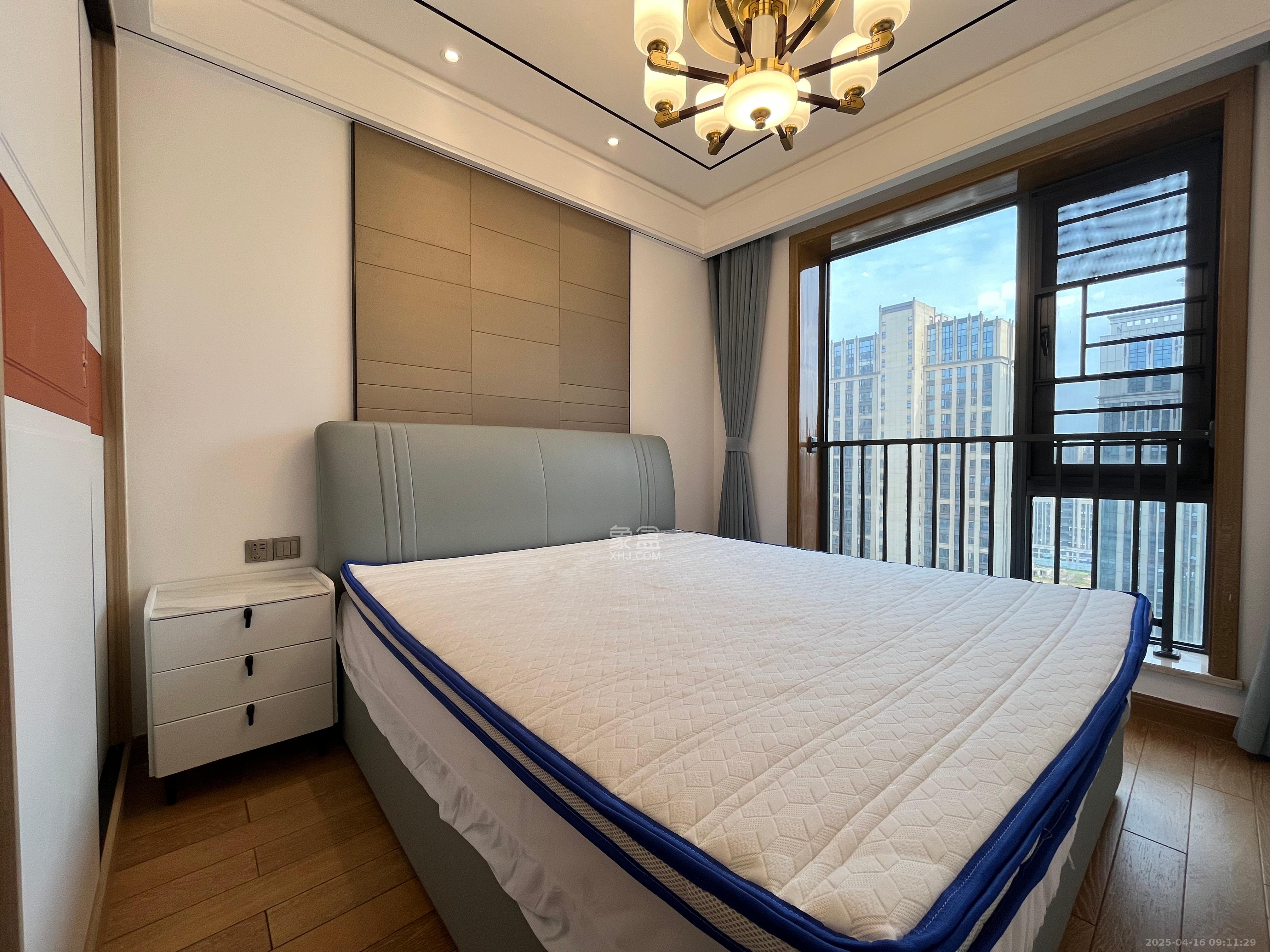 恒伟西雅韵  3室2厅2卫   4800.00元/月室内图