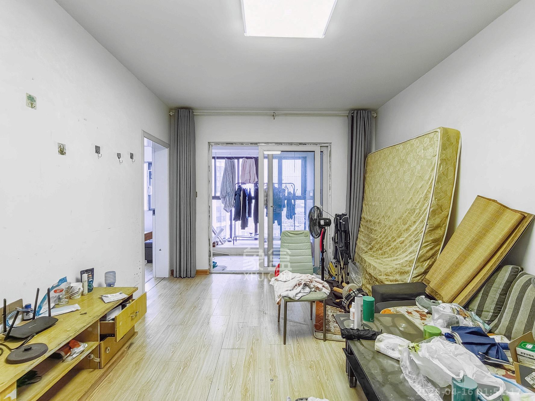 保利香槟国际  3室2厅1卫   75.00万