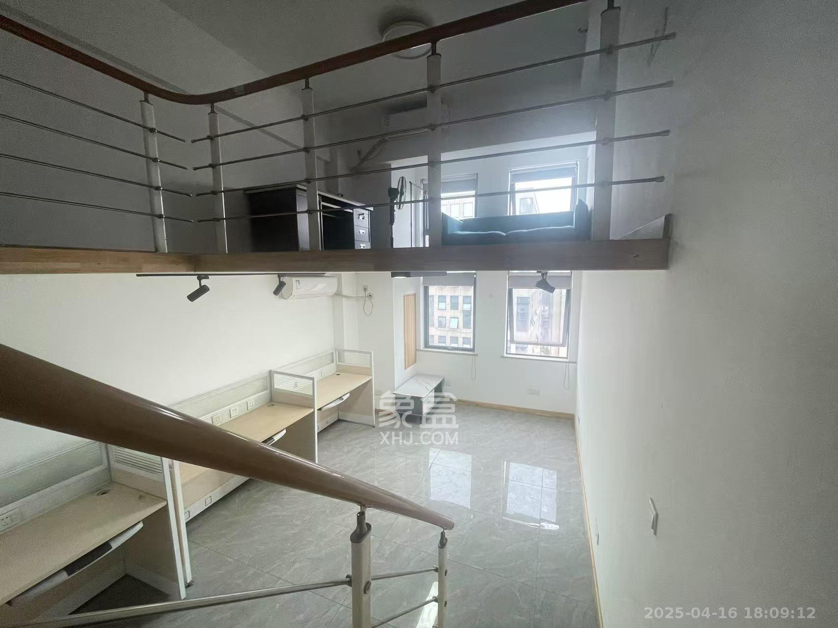 华润置地广场二期 2室1厅1卫 1700.0元/月 华润置地广场二期 2室1厅1卫 1700.0元/月室内图