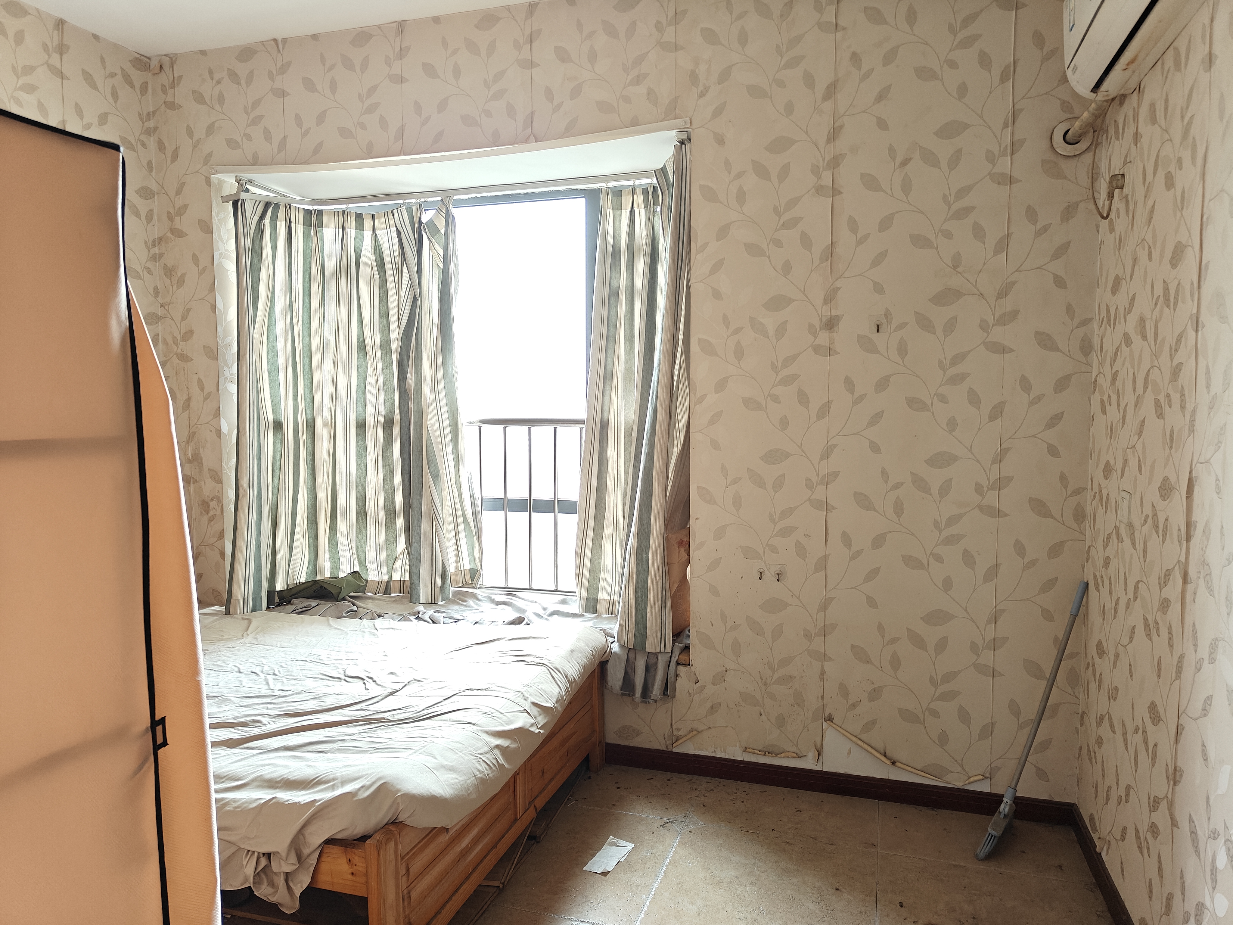 华晨御园 3室2厅2卫 78.0万 华晨御园 3室2厅2卫 78.0万室内图