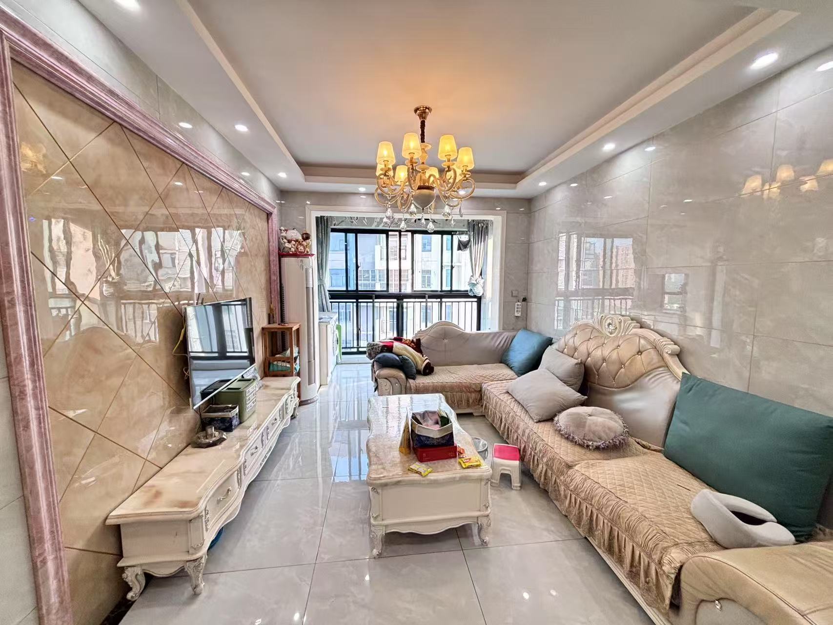 金碧花园 2室2厅1卫 39.8万 金碧花园 2室2厅1卫 39.8万室内图