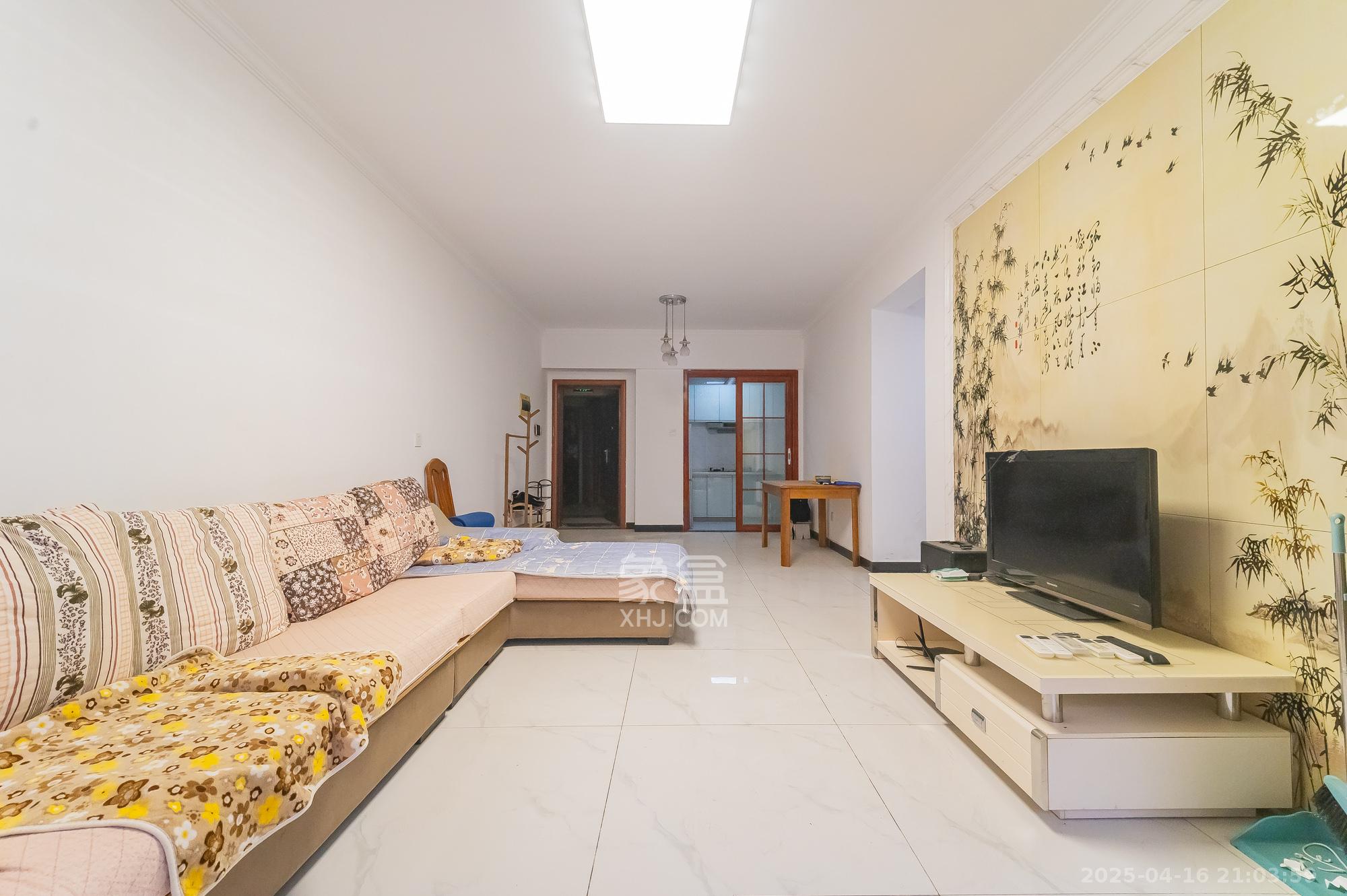 方略城市广场  3室2厅1卫    85.0万 方略城市广场  3室2厅1卫    85.0万客厅