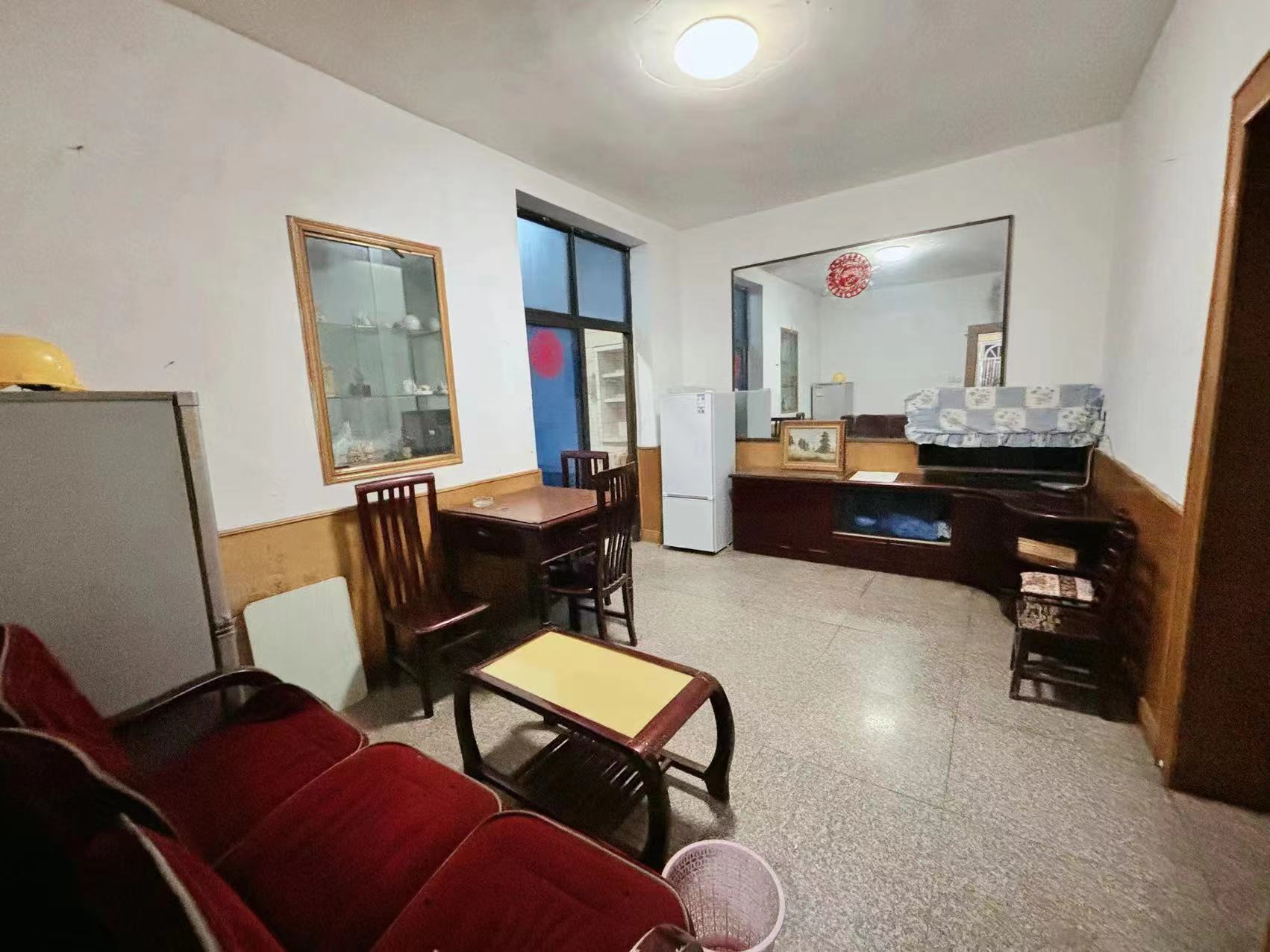 白沙洲散盘 2室1厅1卫 600.0元/月 白沙洲散盘 2室1厅1卫 600.0元/月室内图