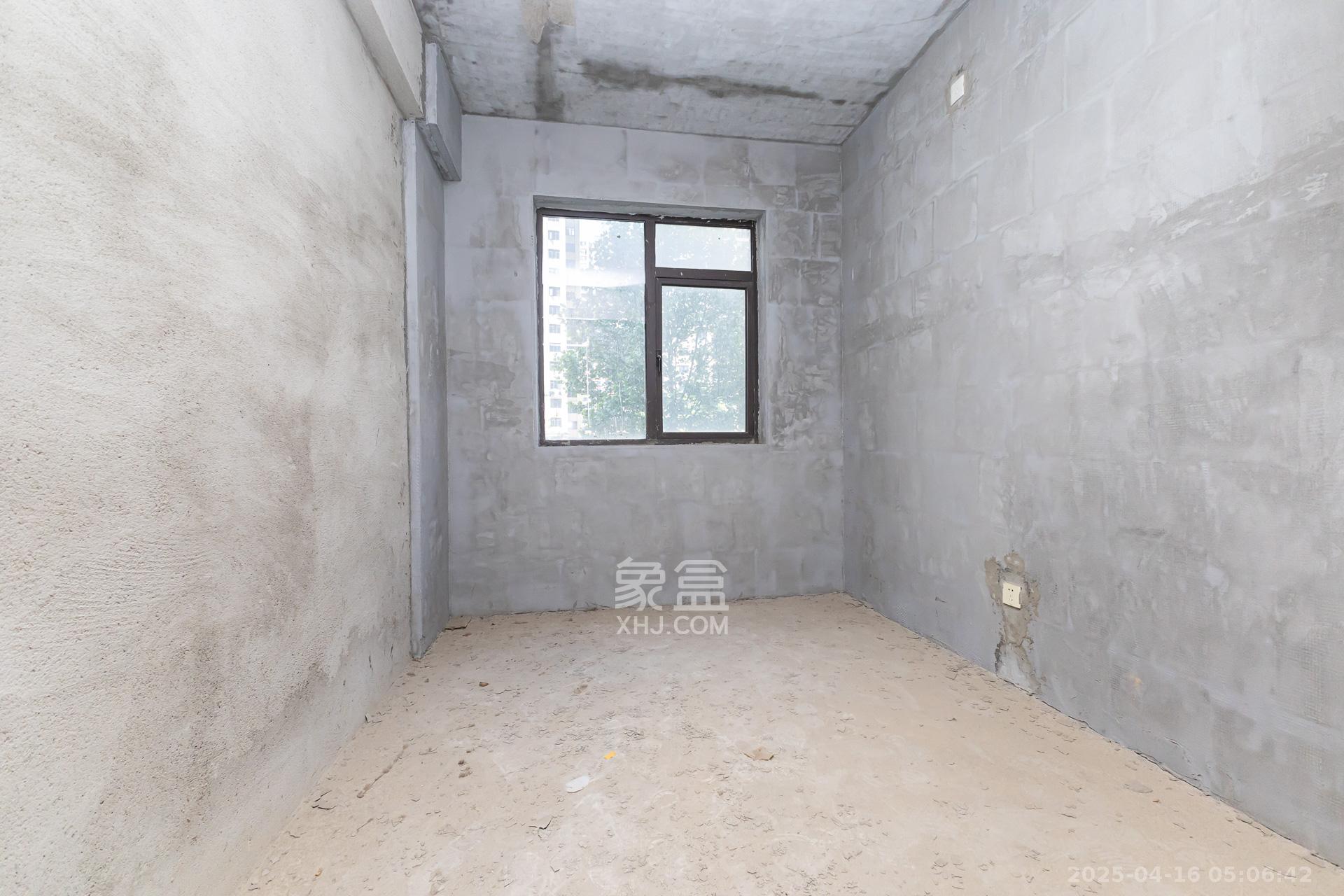 乾源国际  3室2厅1卫    62.8万 乾源国际  3室2厅1卫    62.8万卧室