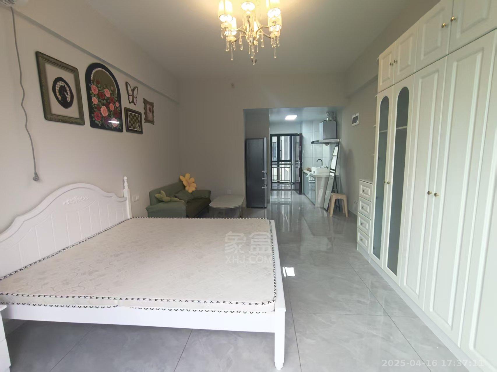 朗廷览江 1室0厅0卫 1500.0元/月 朗廷览江 1室0厅0卫 1500.0元/月室内图