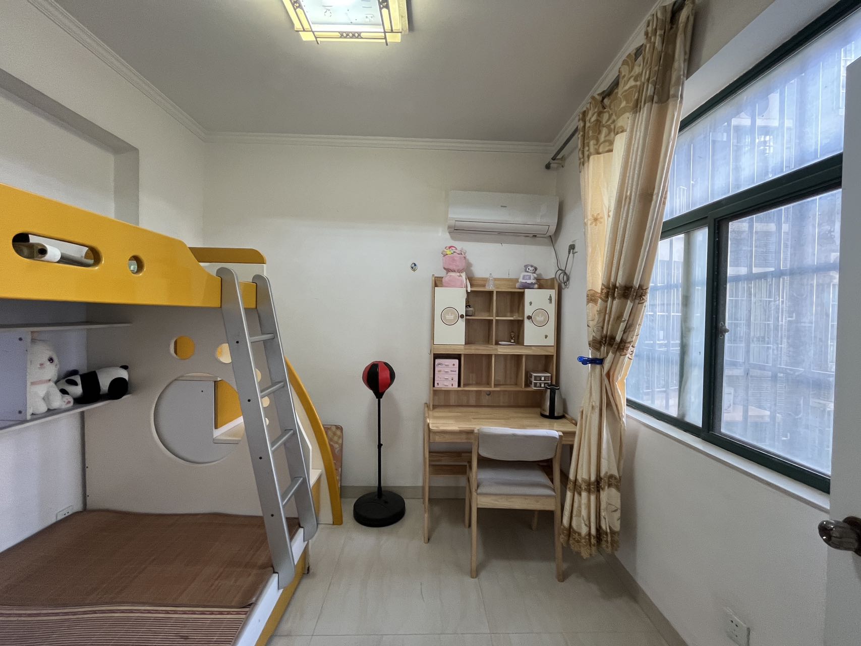 华荣府  3室2厅2卫   152.00万室内图