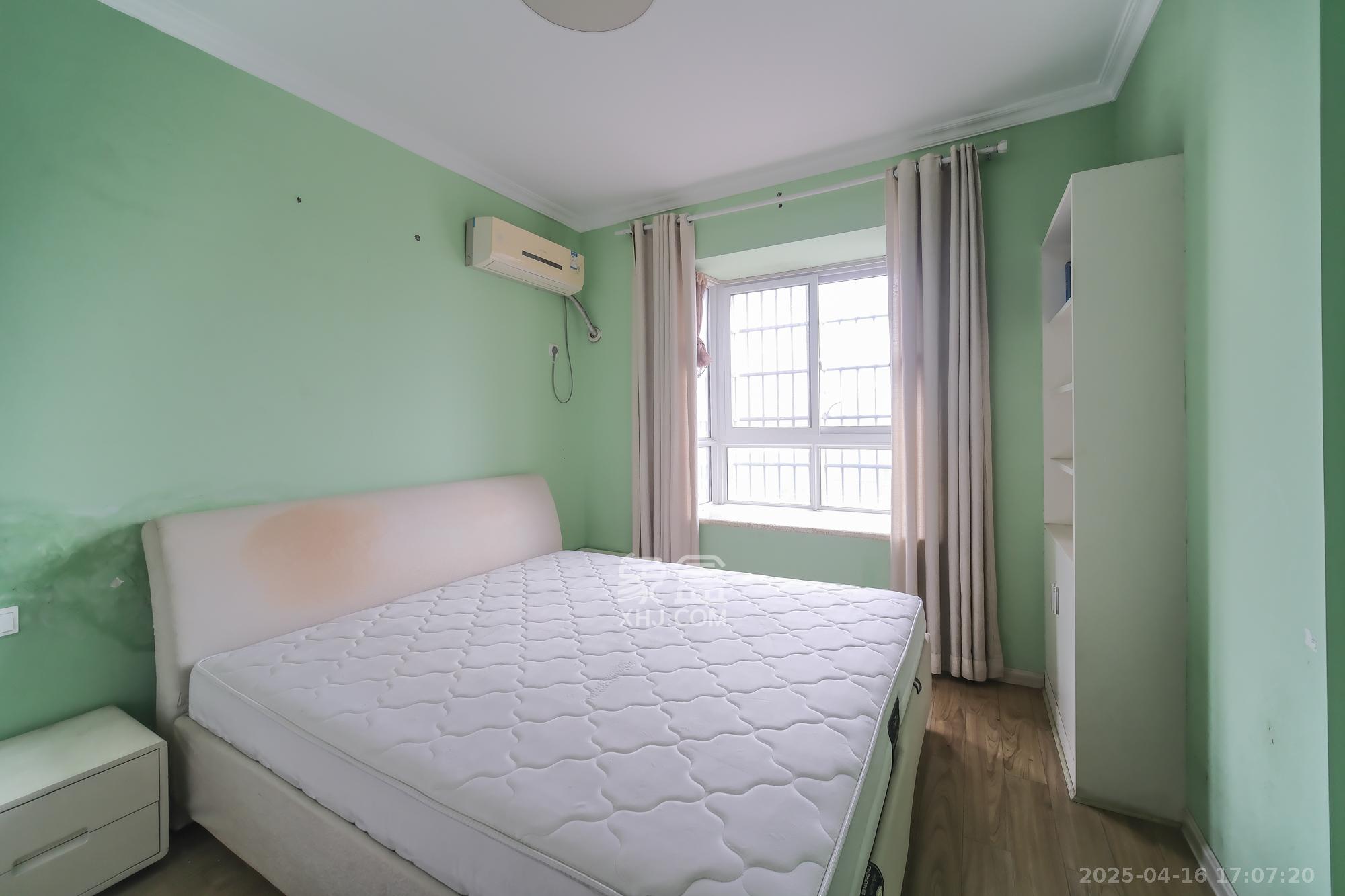 世景华庭 2室2厅1卫 45.0万 世景华庭 2室2厅1卫 45.0万卧室