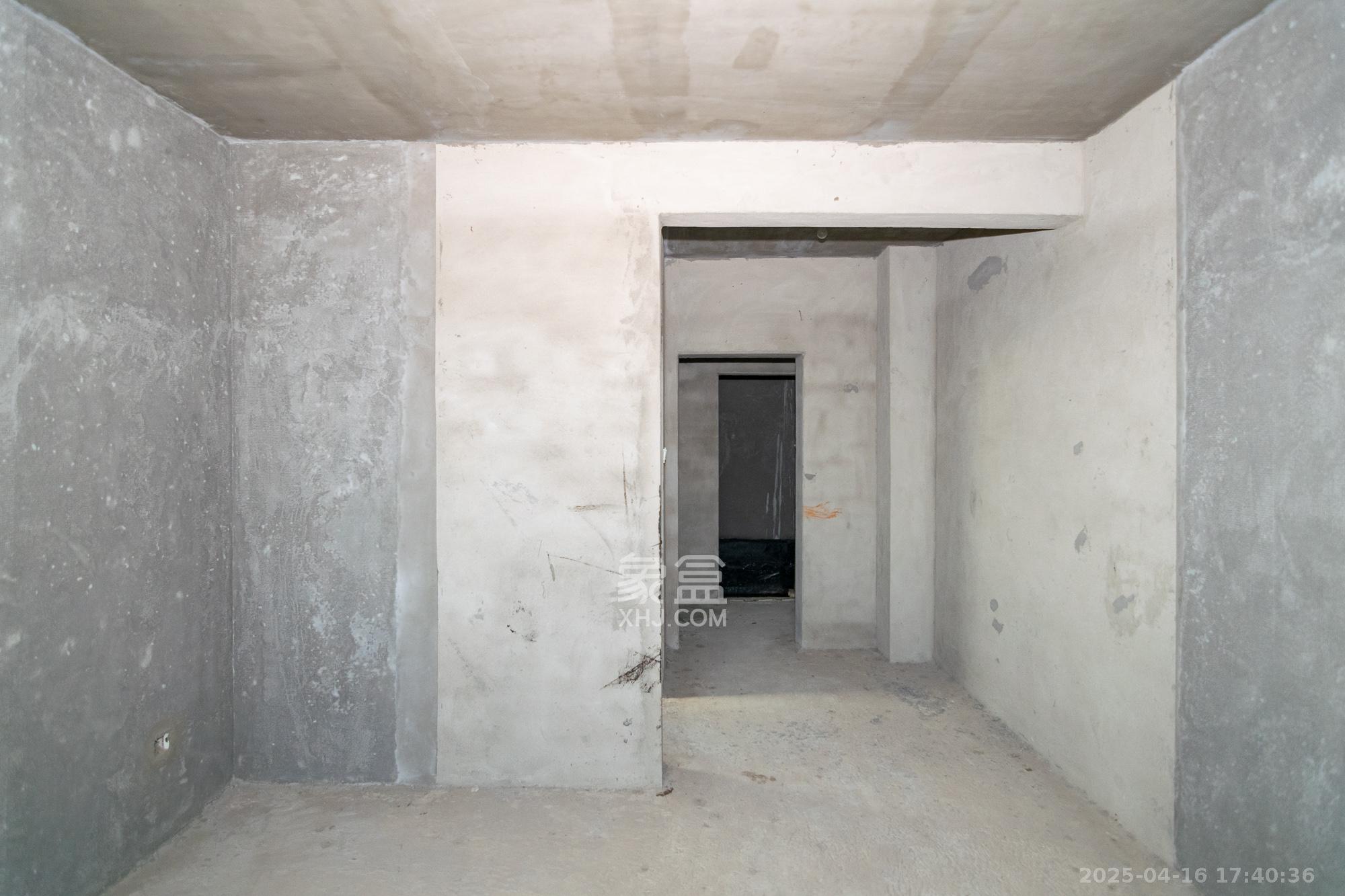 山水蓝天  3室2厅2卫    48.0万 山水蓝天  3室2厅2卫    48.0万卧室