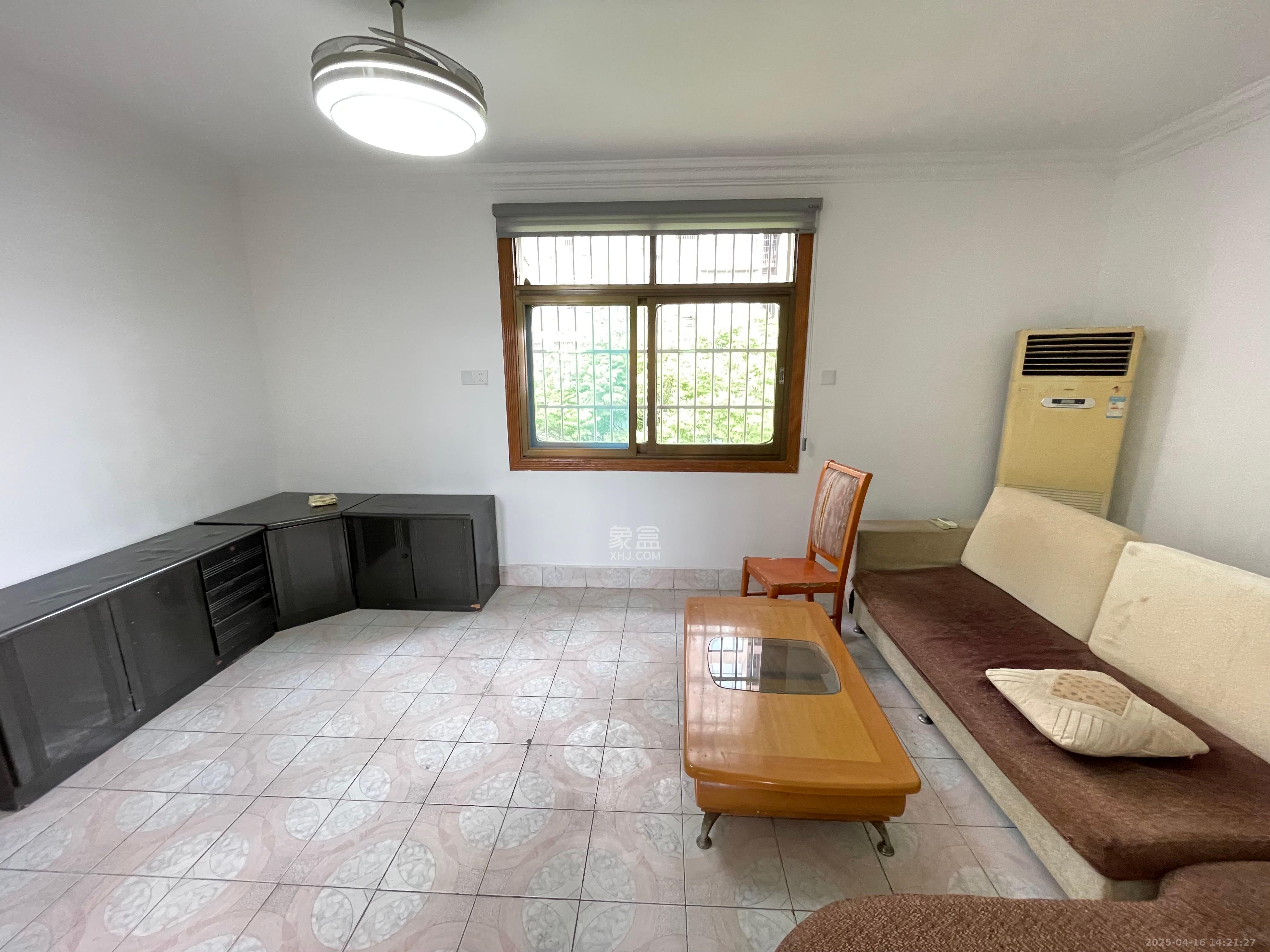 望城县烟草局宿舍 3室2厅1卫 1280.0元/月 望城县烟草局宿舍 3室2厅1卫 1280.0元/月室内图