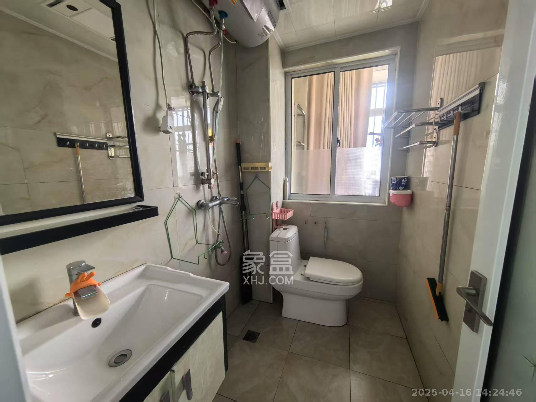 金鼎公园尚 1室0厅1卫 1300.0元/月 金鼎公园尚 1室0厅1卫 1300.0元/月室内图