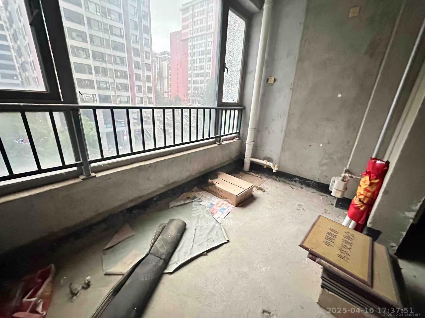 怡海星城  1室1厅1卫    400.0元/月 怡海星城  1室1厅1卫    400.0元/月室内图