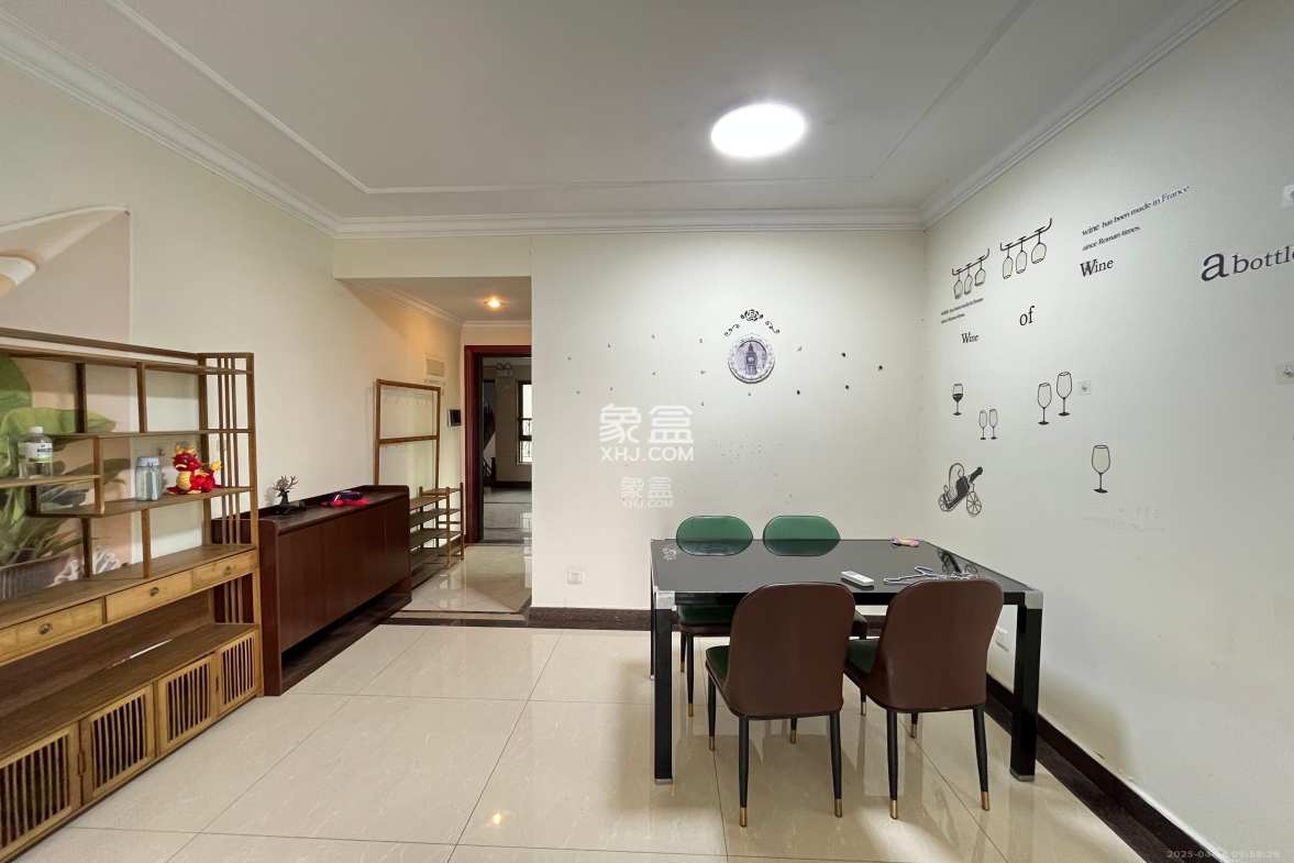 恒大城 2室1厅1卫 1800.0元/月 恒大城 2室1厅1卫 1800.0元/月室内图