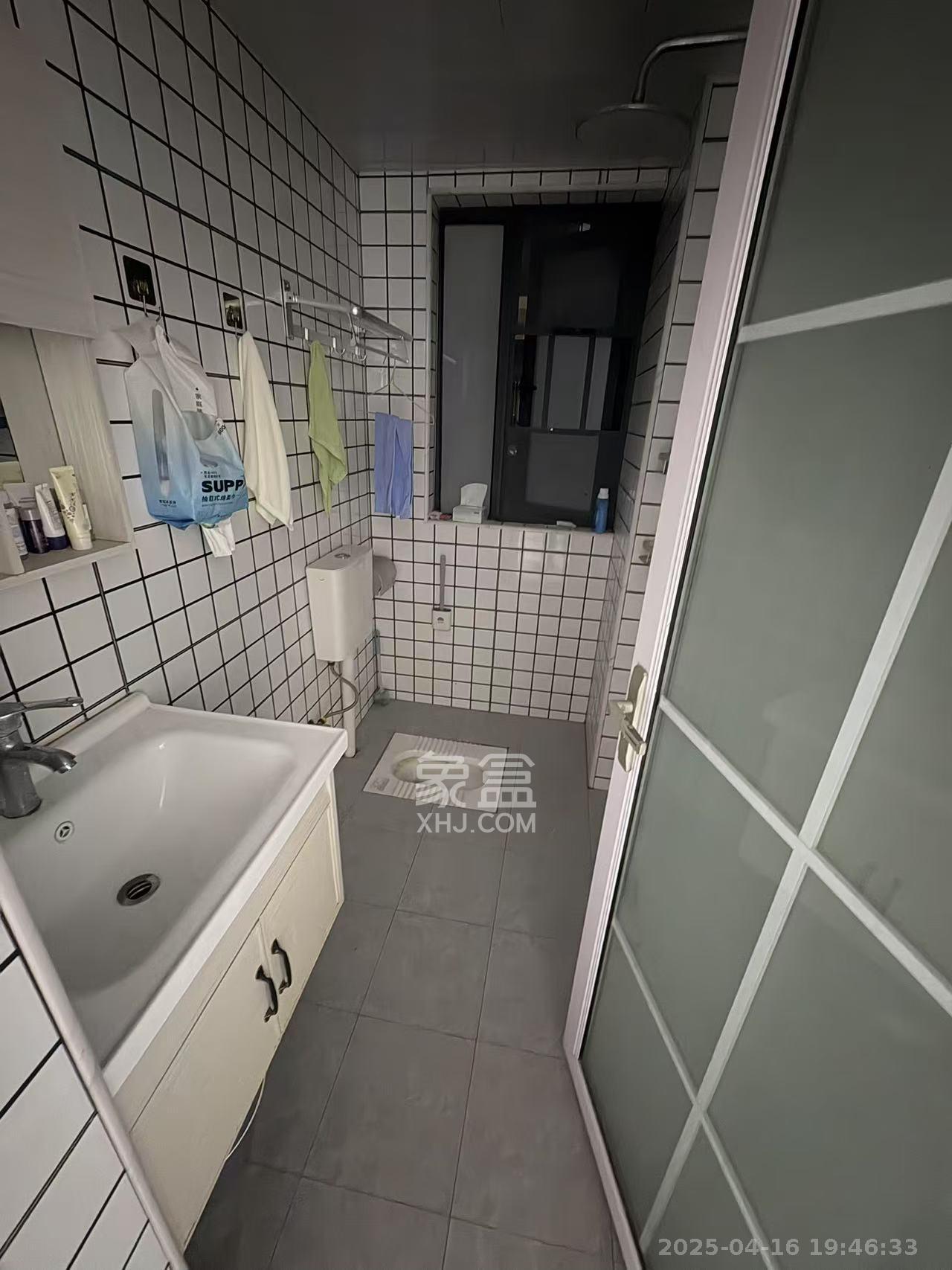 金南家园三期 2室2厅1卫 2100.0元/月 金南家园三期 2室2厅1卫 2100.0元/月室内图