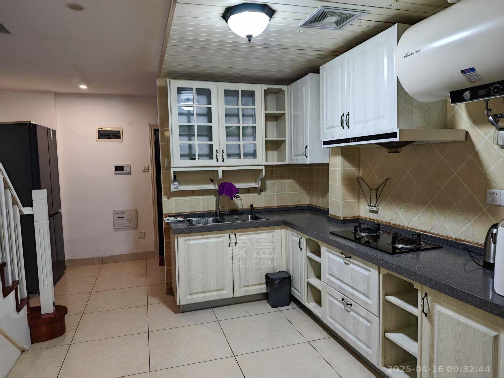 旺城天悦领秀香江 2室2厅1卫 2000.0元/月 旺城天悦领秀香江 2室2厅1卫 2000.0元/月室内图