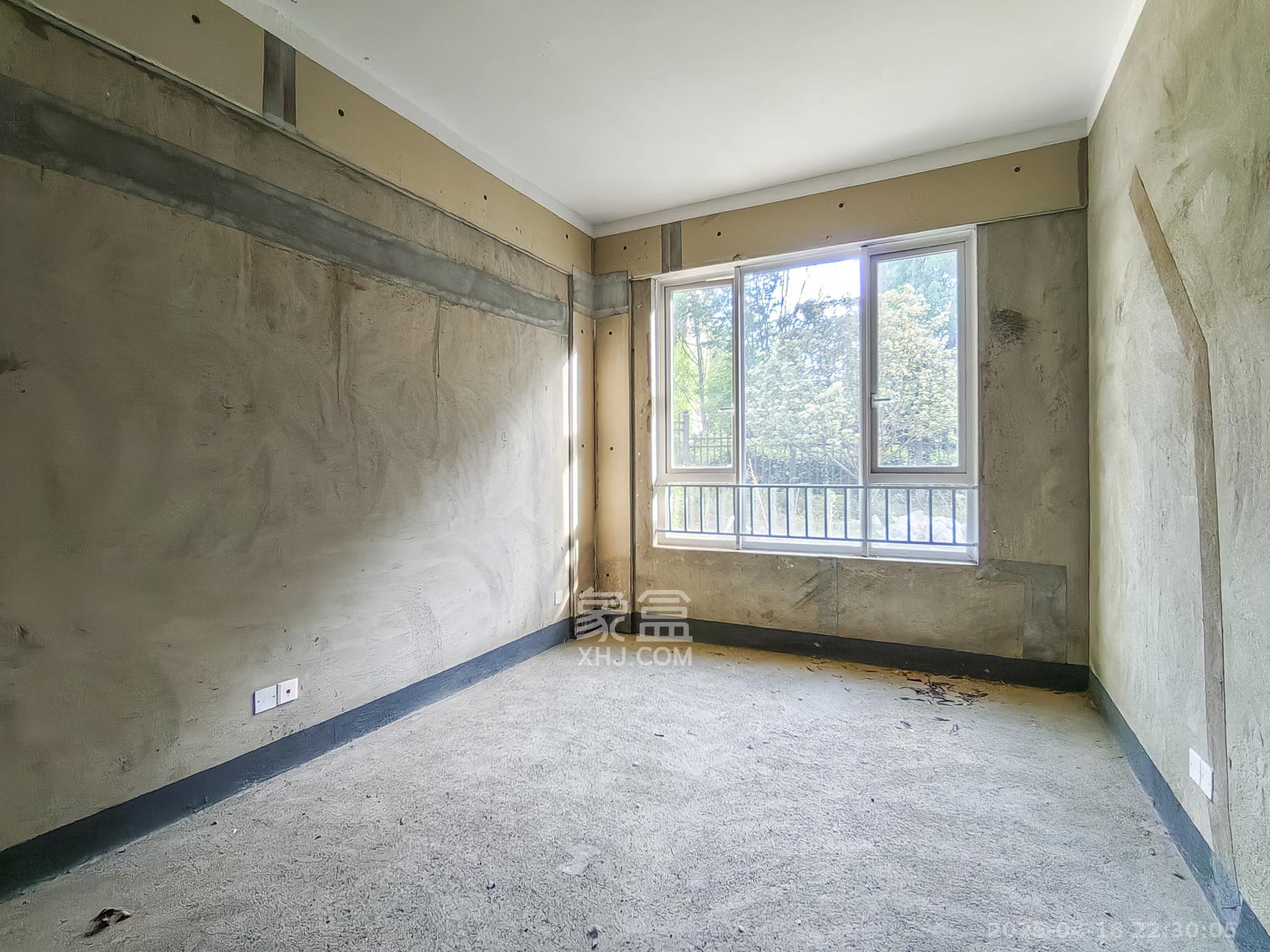 金地艺境  5室2厅3卫    188.0万卧室